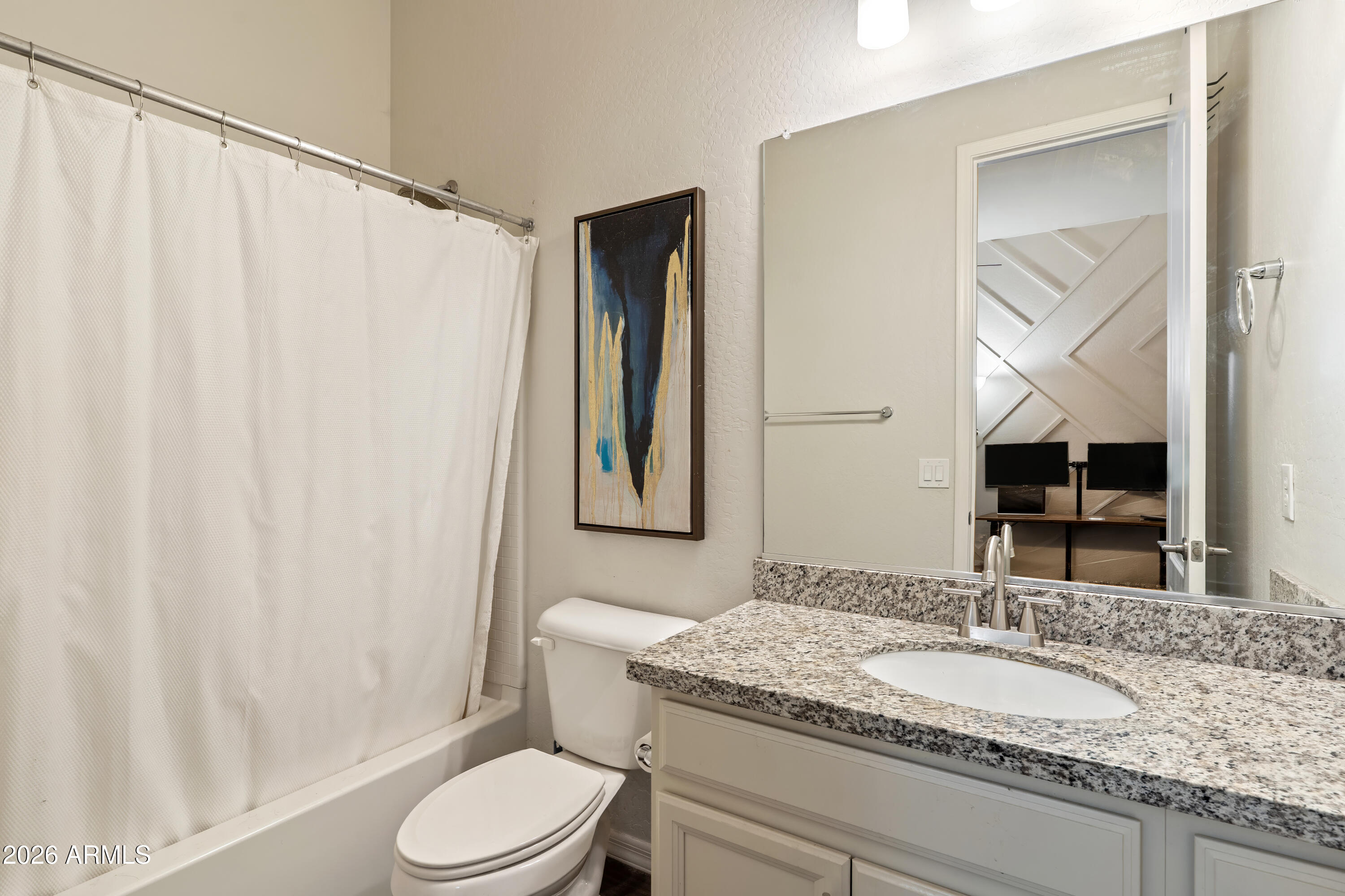 2120 E Geronimo Street