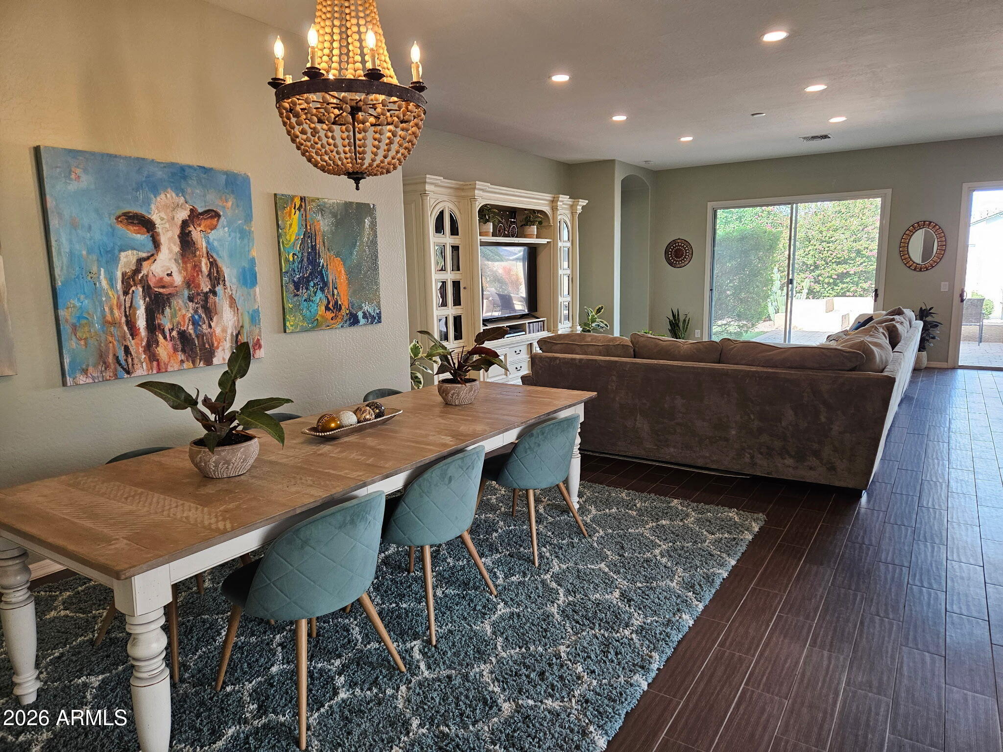 2120 E Geronimo Street