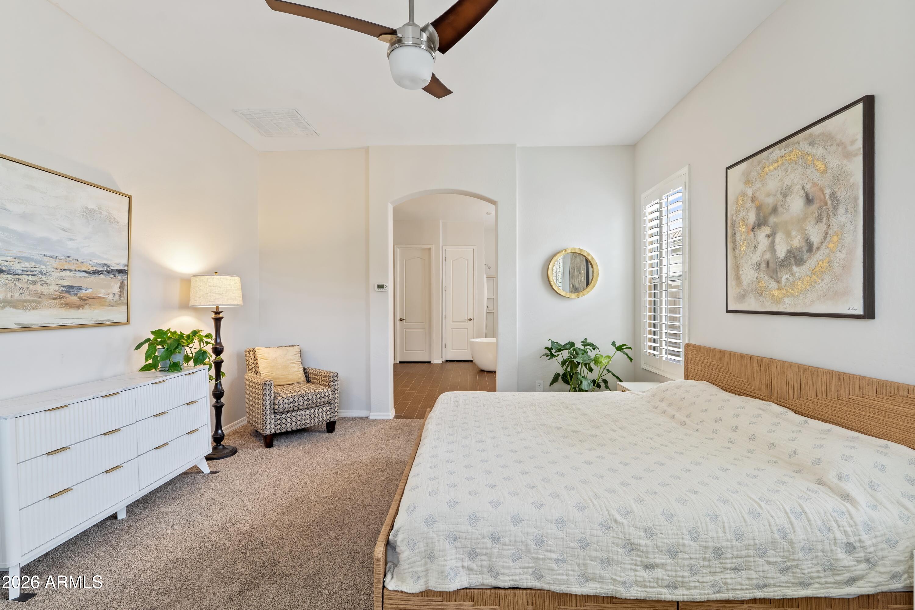 2120 E Geronimo Street