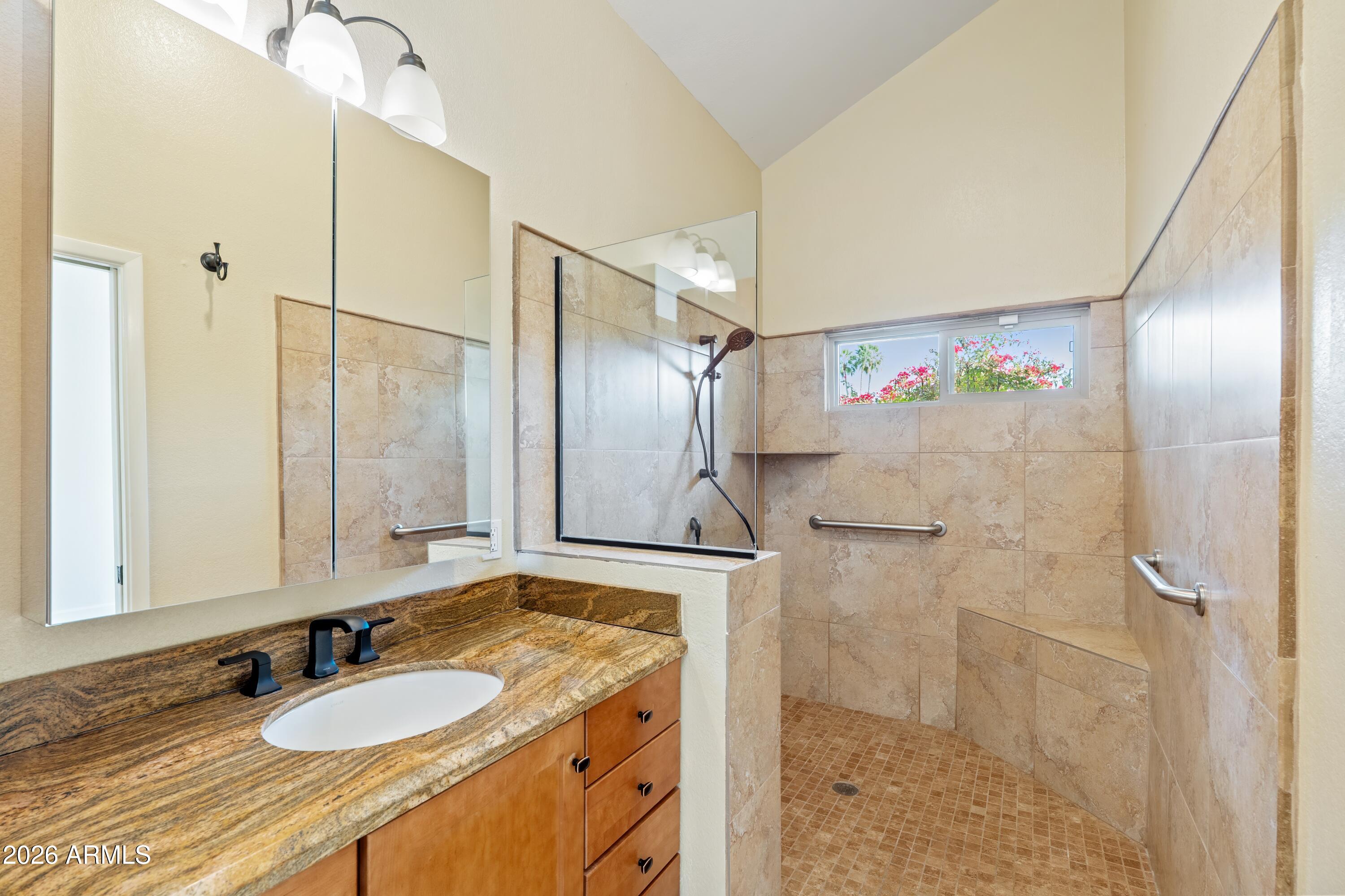 10077 E CALLE DE CIELO Circle