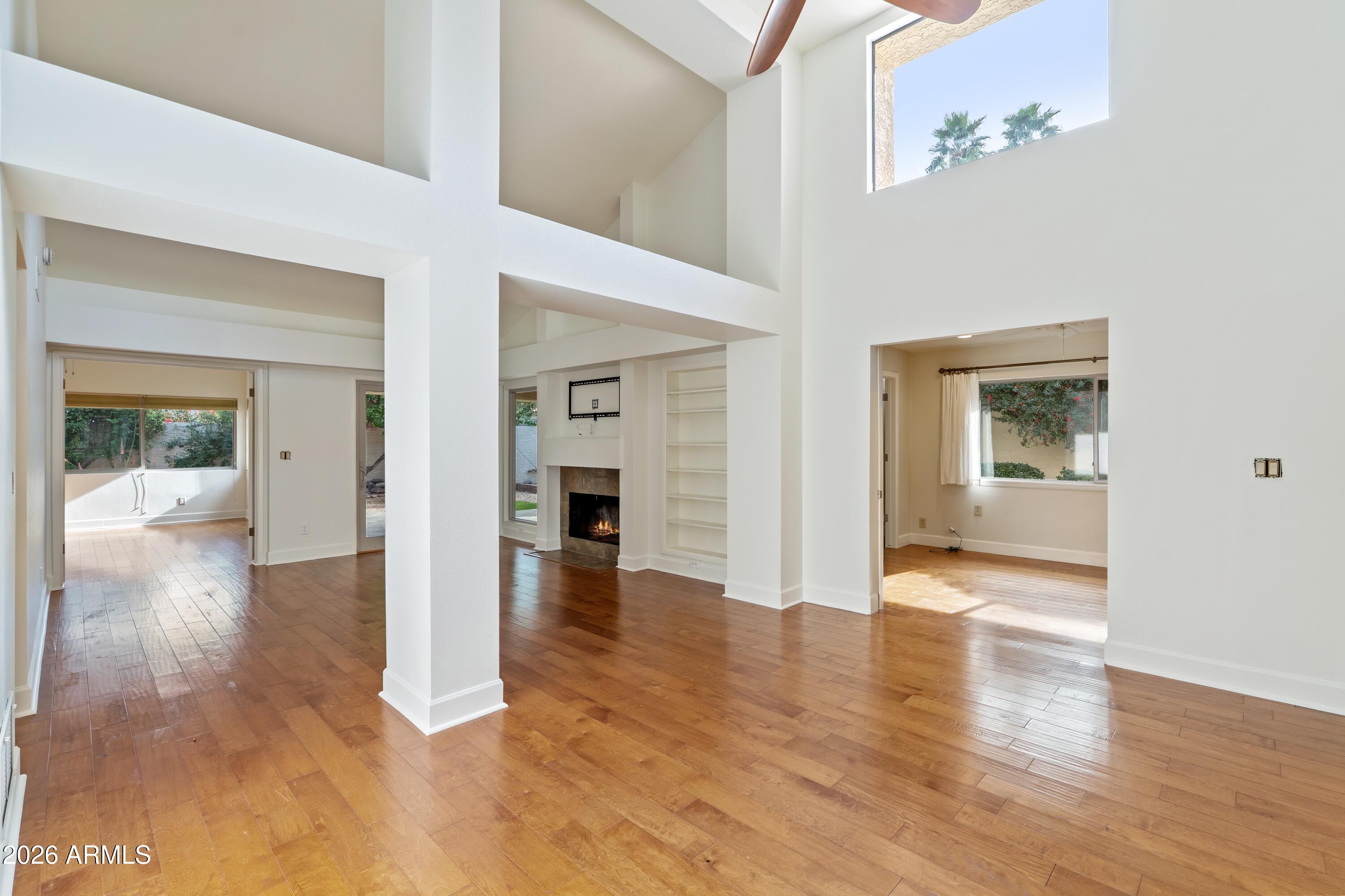 10077 E CALLE DE CIELO Circle