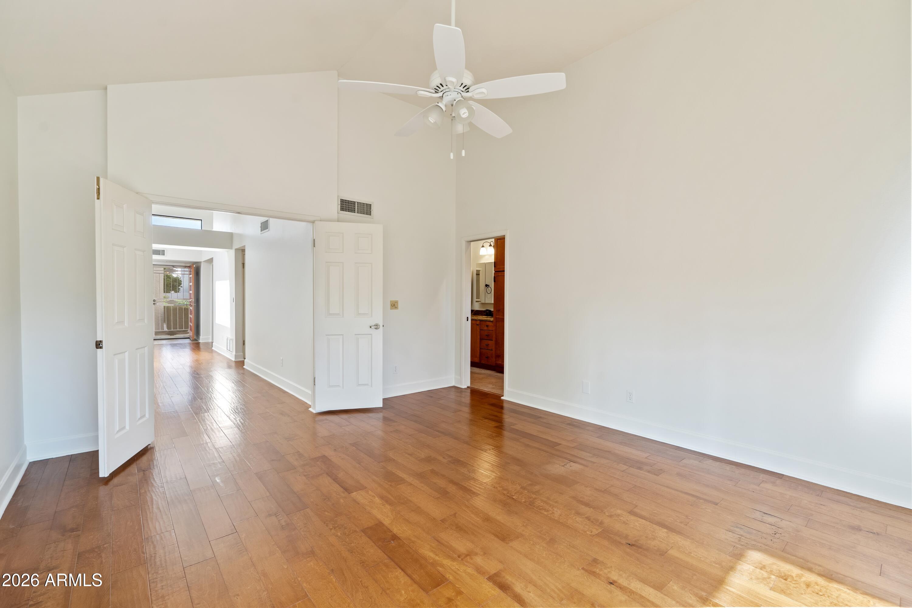 10077 E CALLE DE CIELO Circle