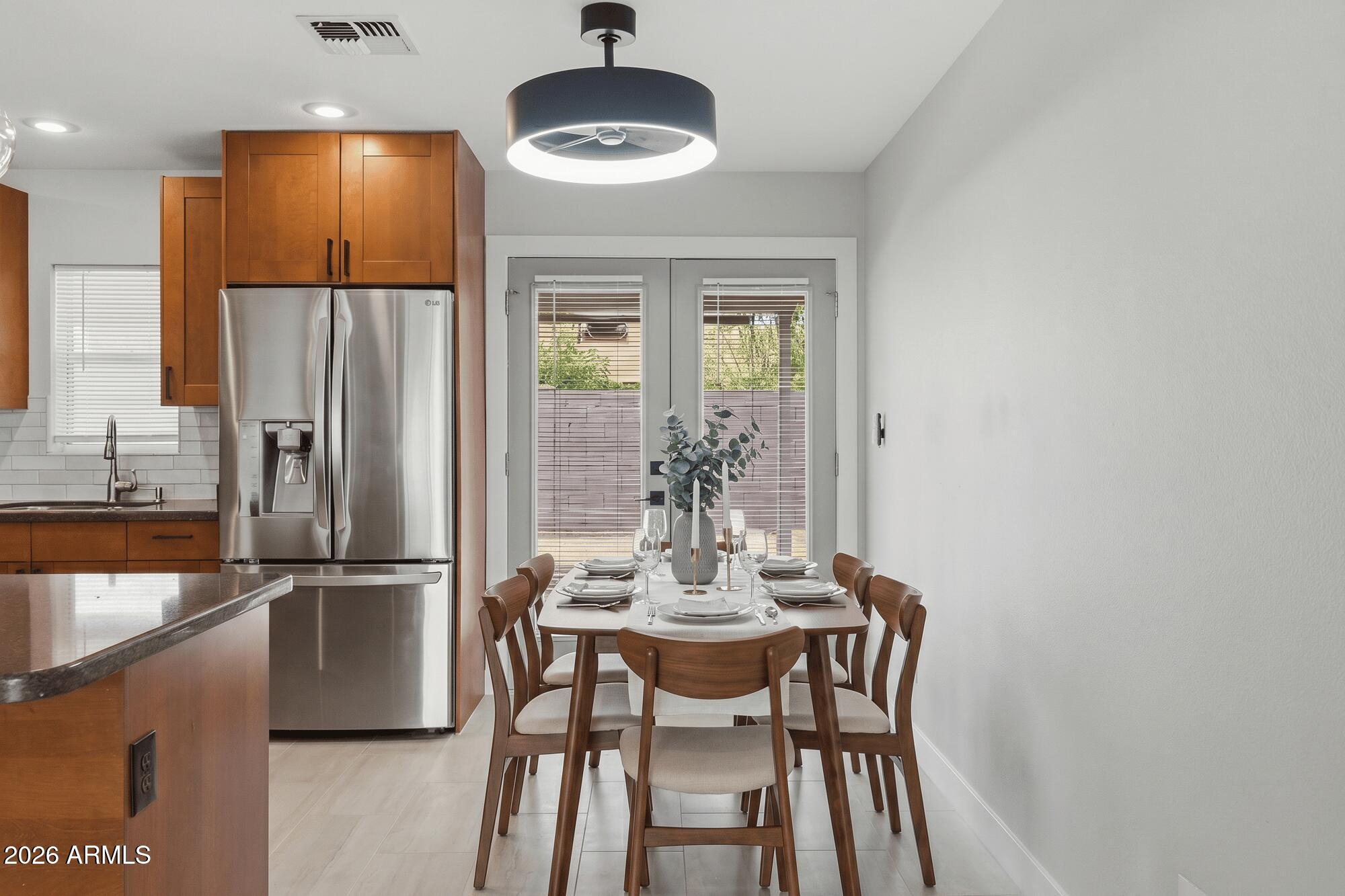 4922 W TOWNLEY Avenue