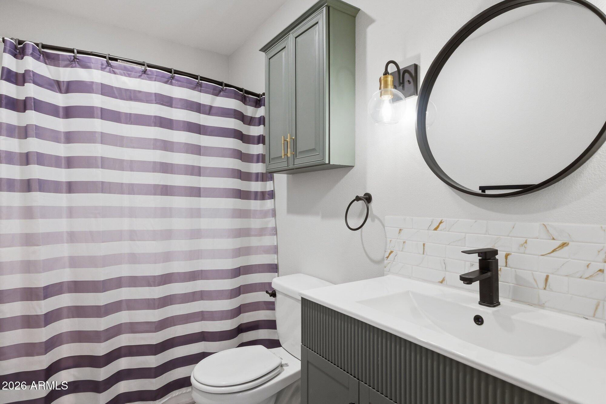 4922 W TOWNLEY Avenue