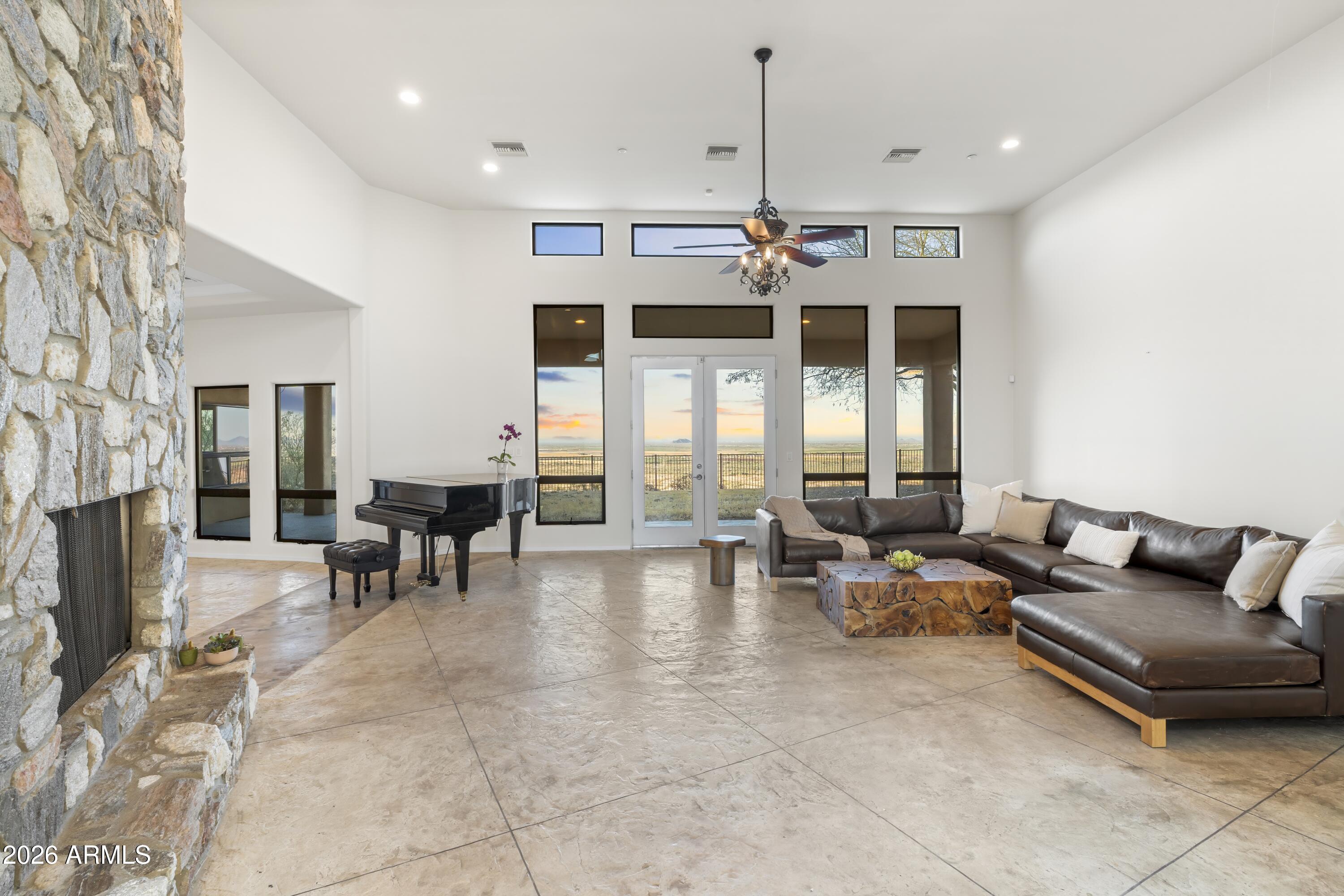 13040 N HIDDEN VALLEY Road