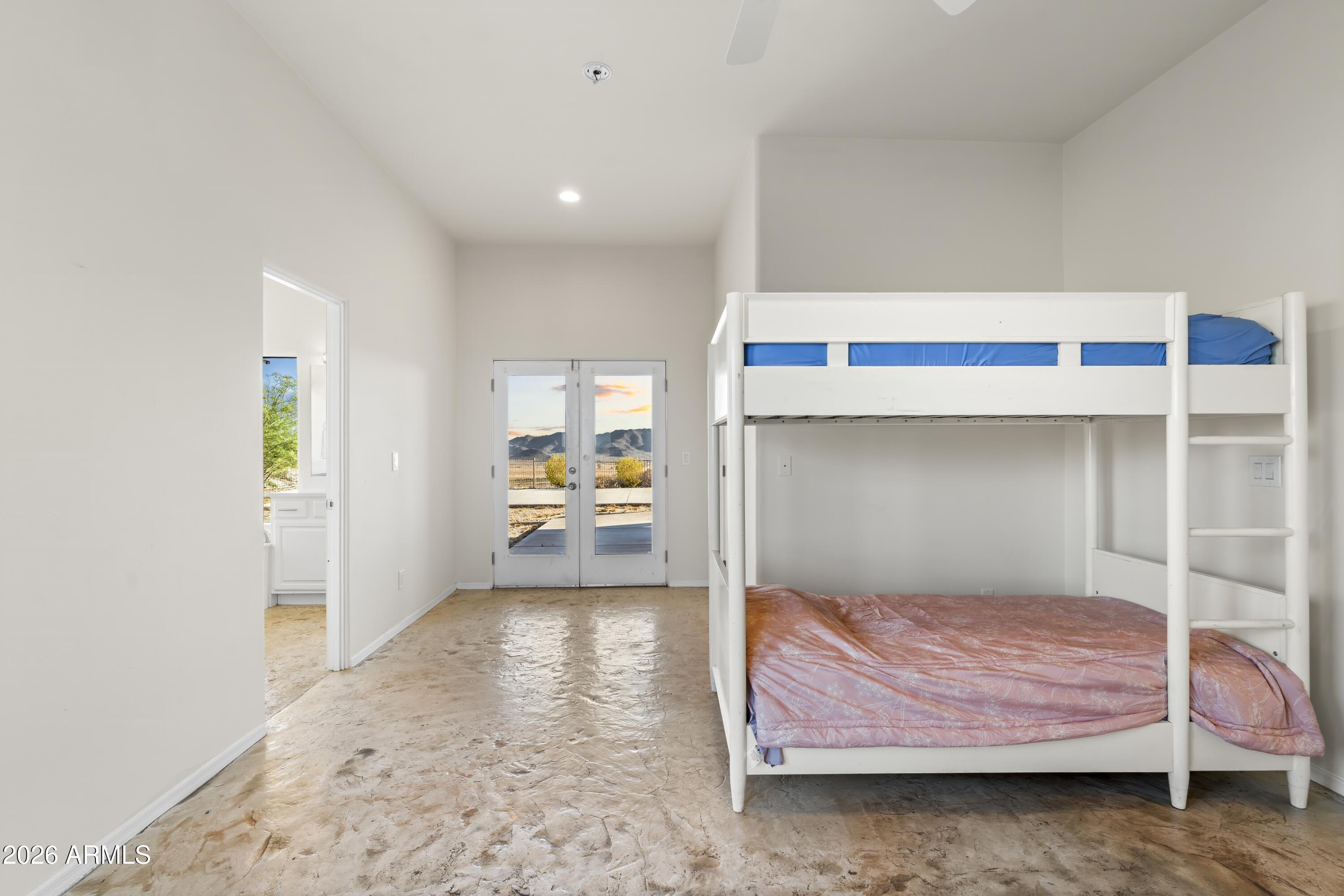 13040 N HIDDEN VALLEY Road