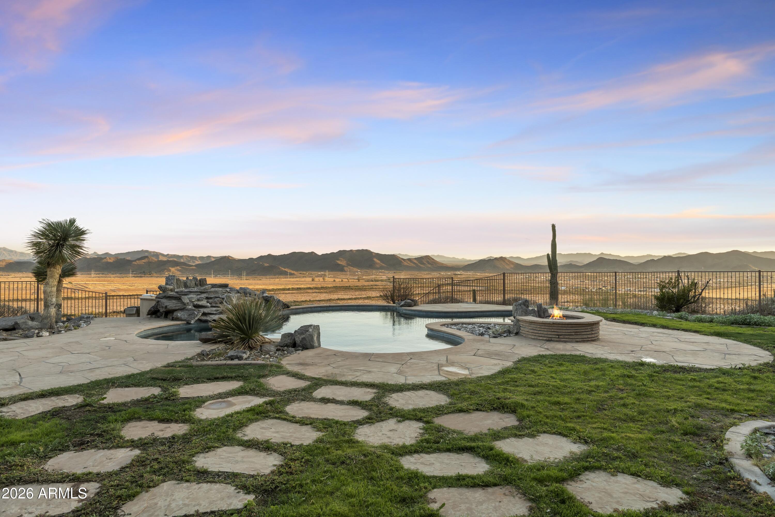 13040 N HIDDEN VALLEY Road