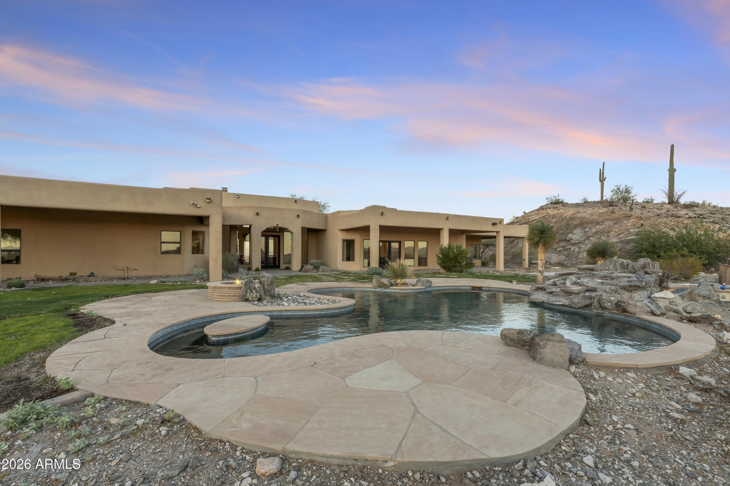 13040 N HIDDEN VALLEY Road