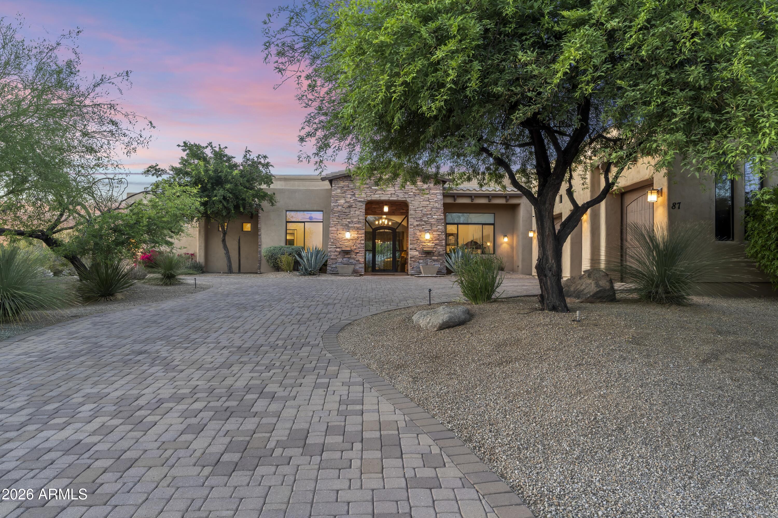 8728 E CAMINO DEL MONTE