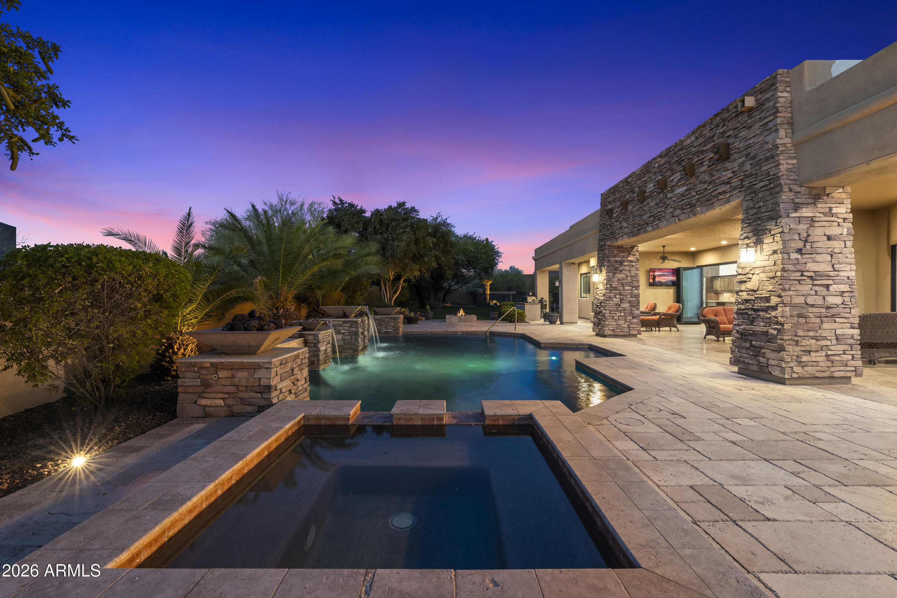 8728 E CAMINO DEL MONTE