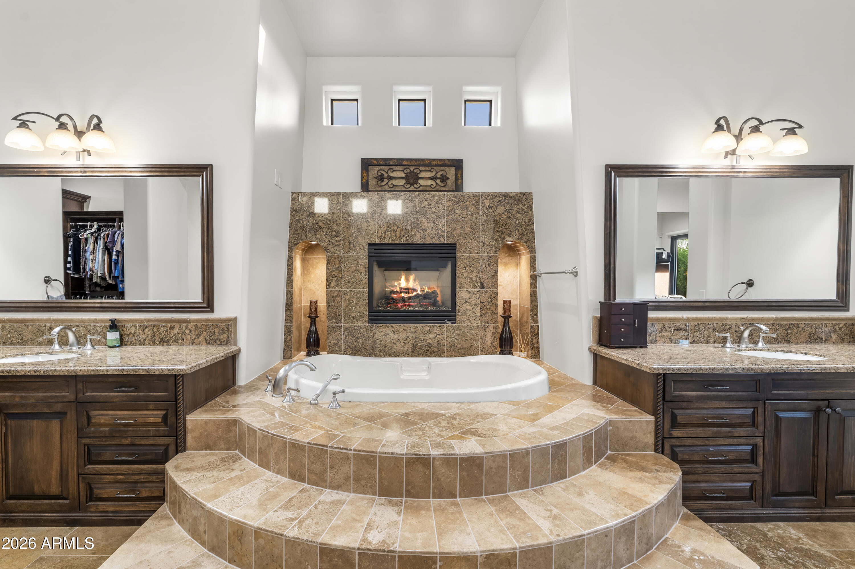 8728 E CAMINO DEL MONTE