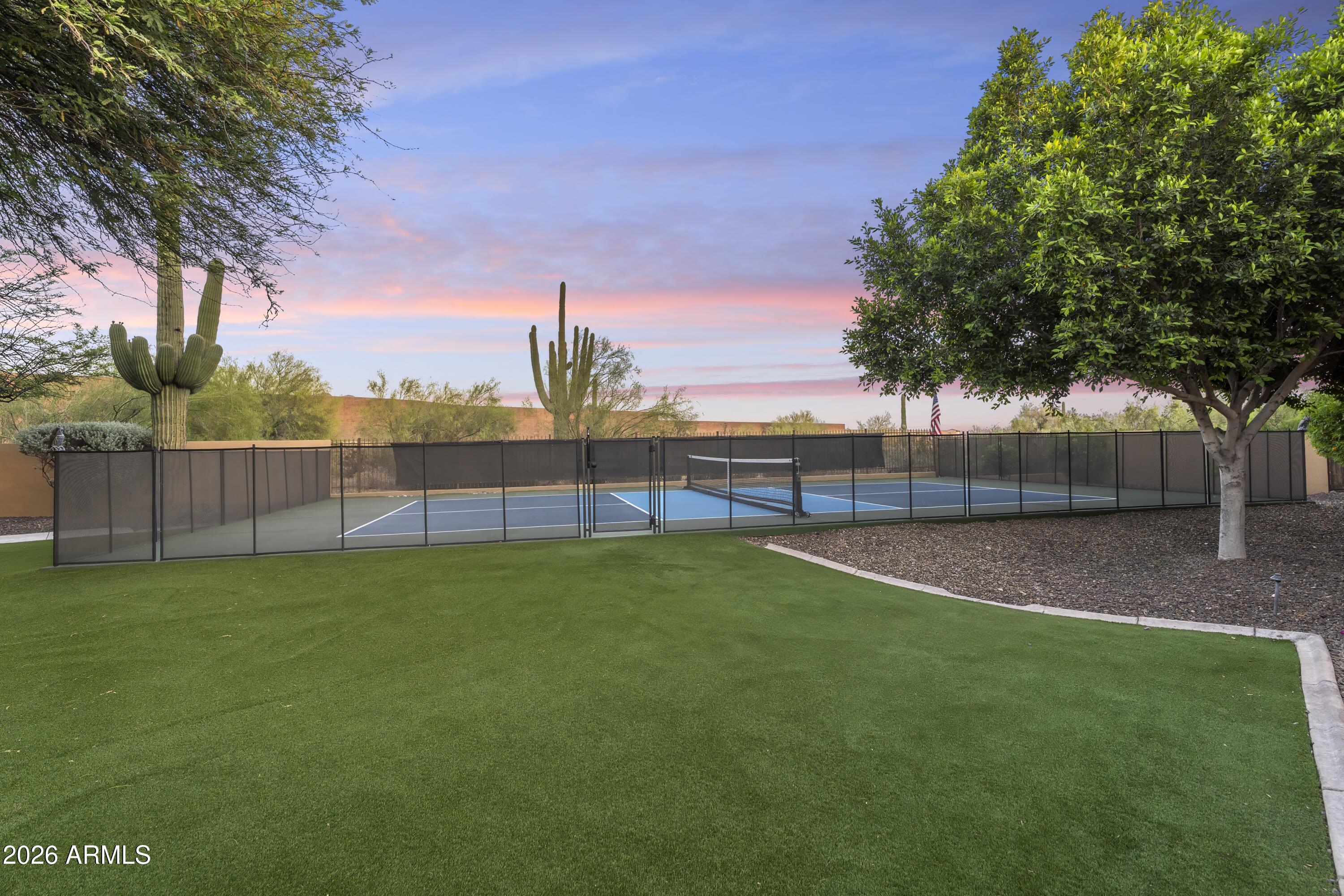 8728 E CAMINO DEL MONTE