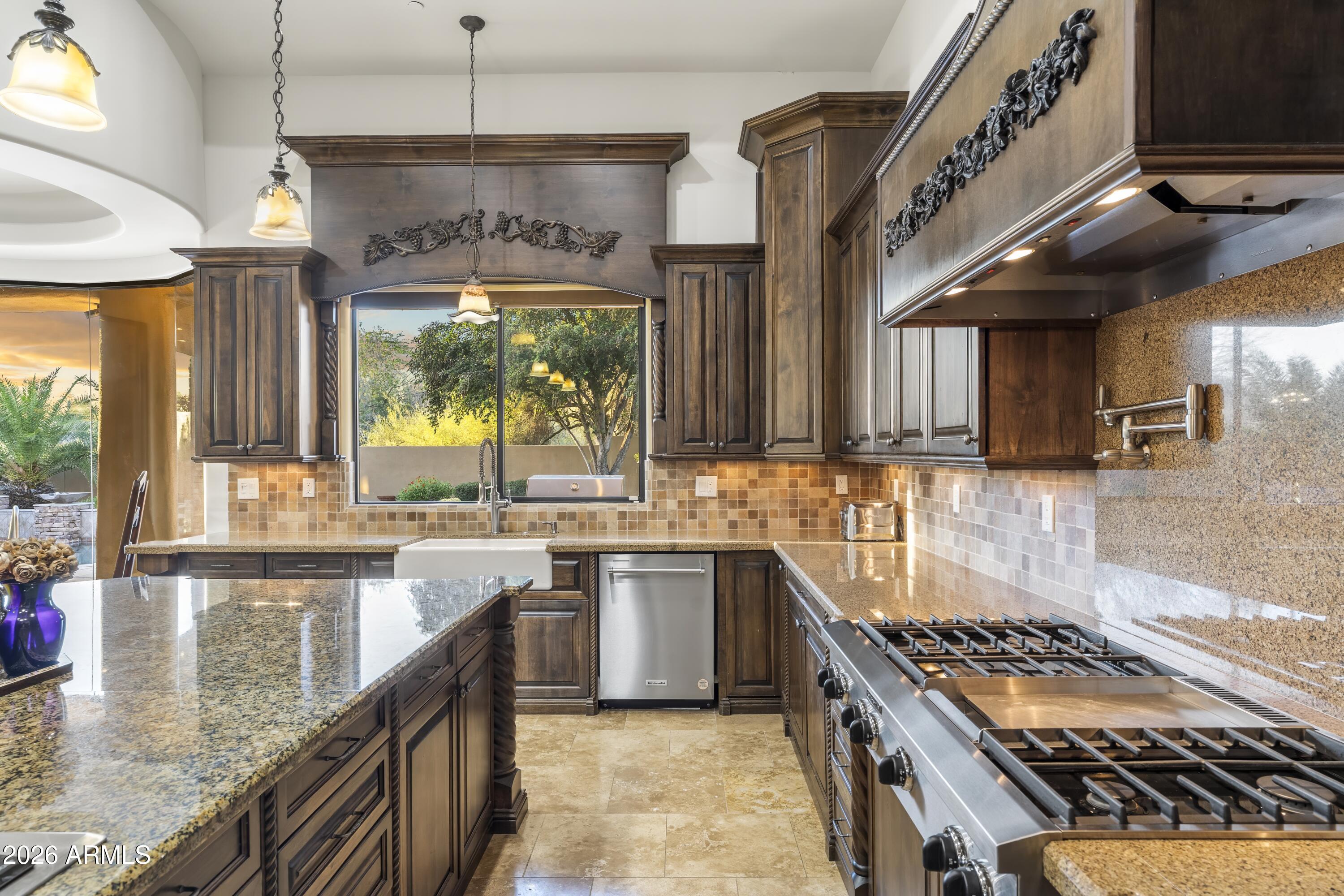 8728 E CAMINO DEL MONTE