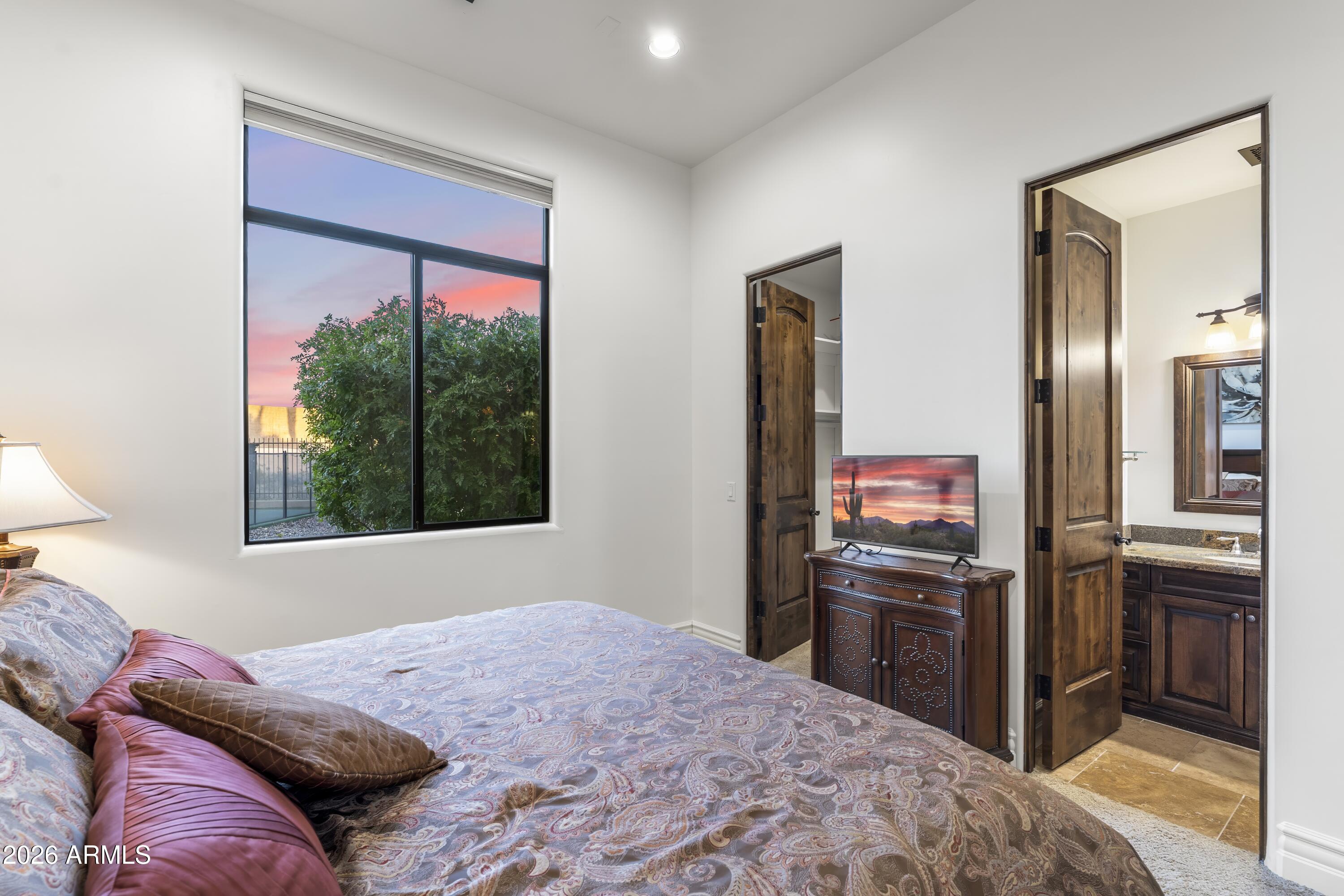 8728 E CAMINO DEL MONTE