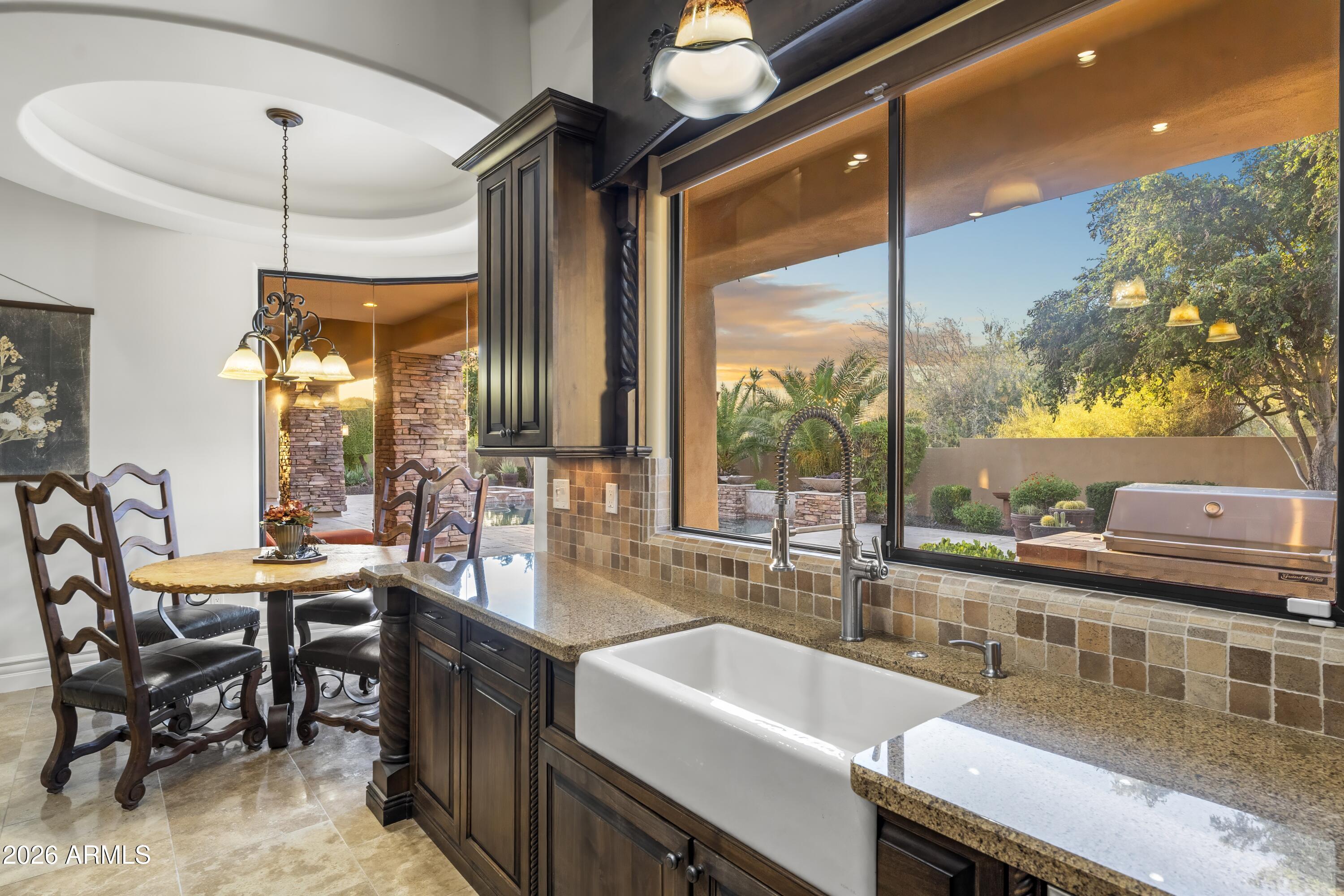 8728 E CAMINO DEL MONTE