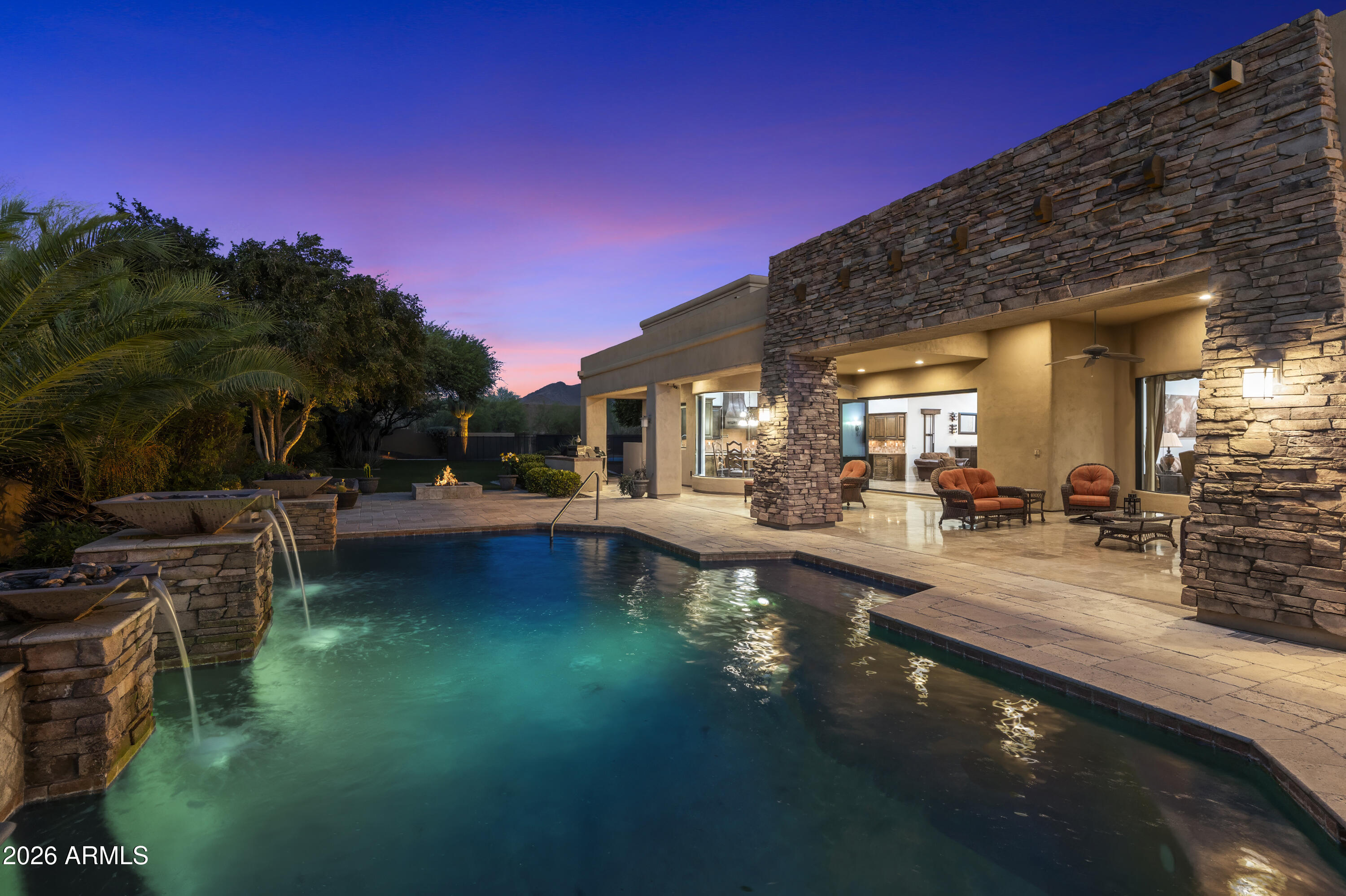 8728 E CAMINO DEL MONTE