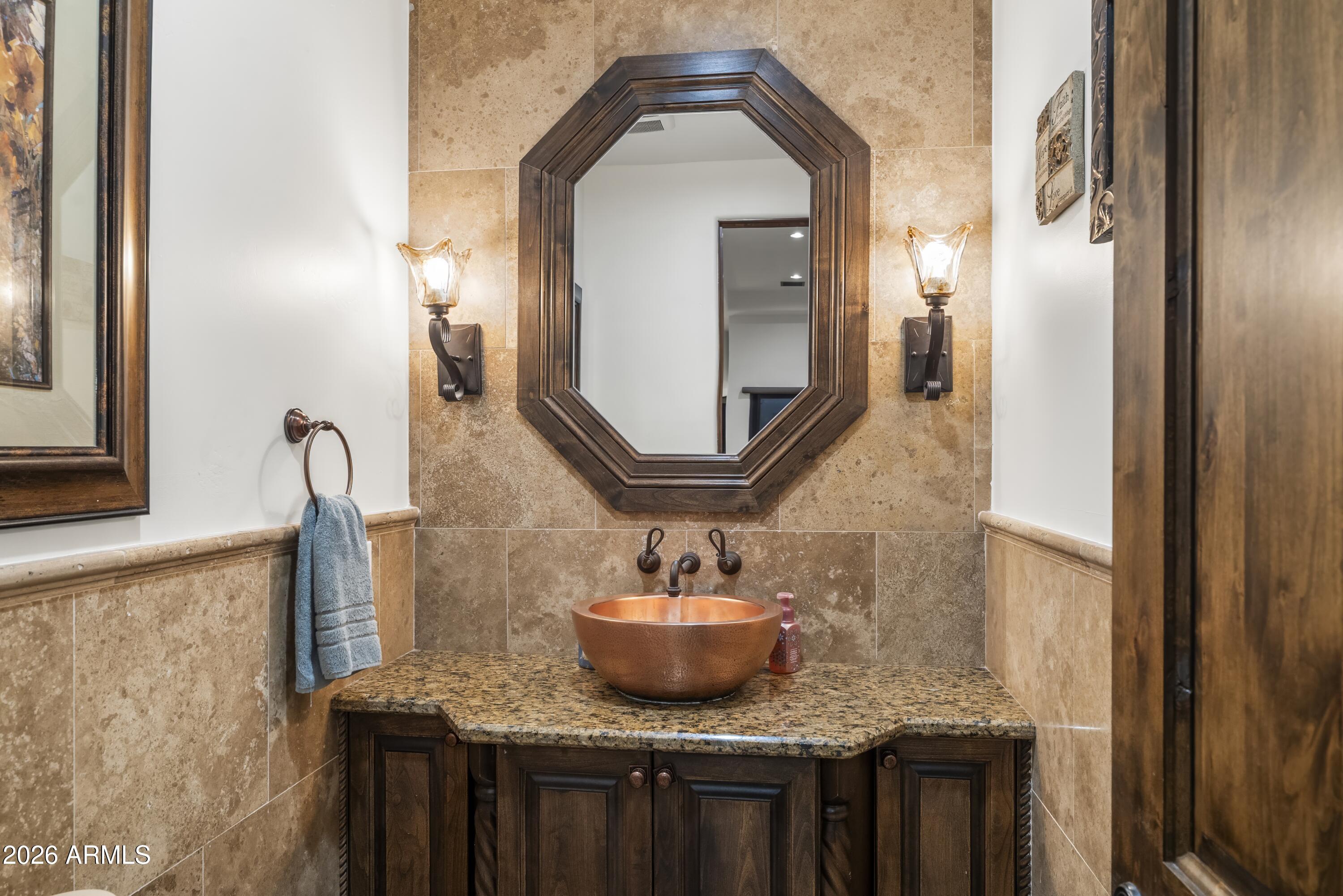 8728 E CAMINO DEL MONTE