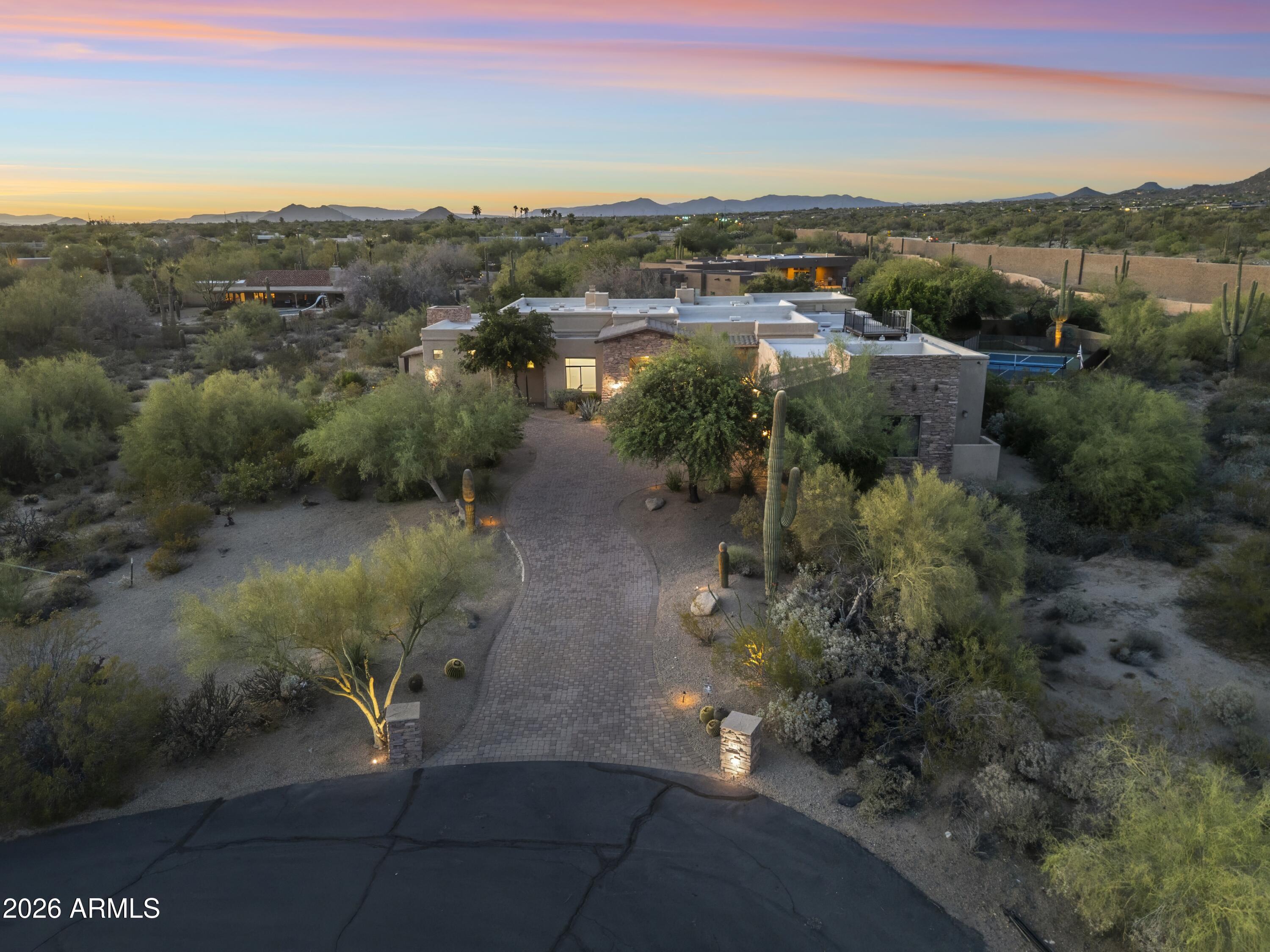 8728 E CAMINO DEL MONTE