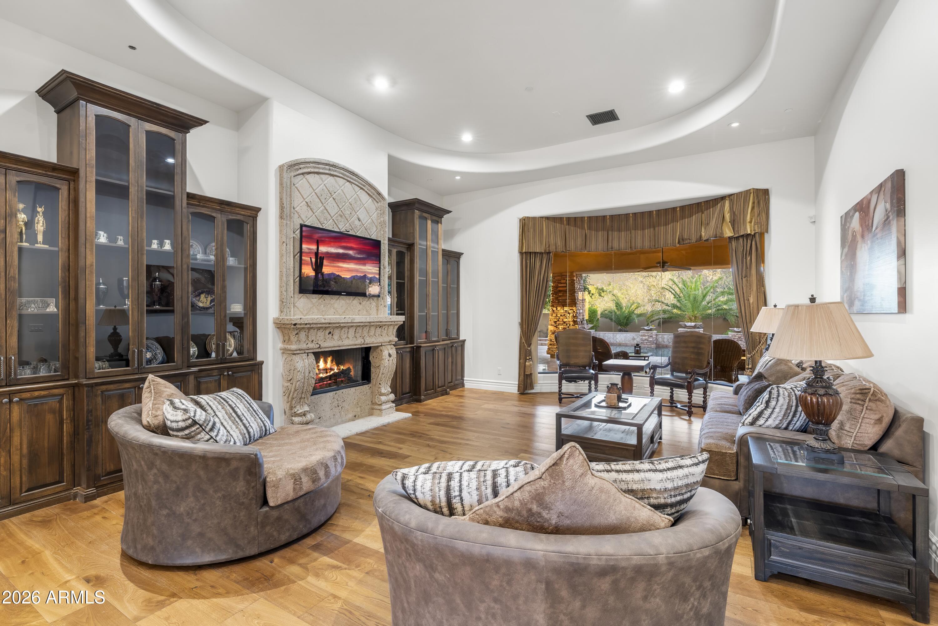 8728 E CAMINO DEL MONTE