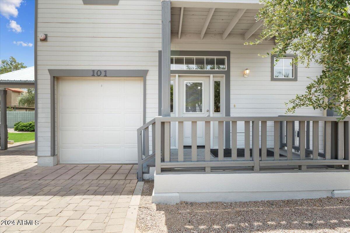 2016 S HAMMOND Drive 101