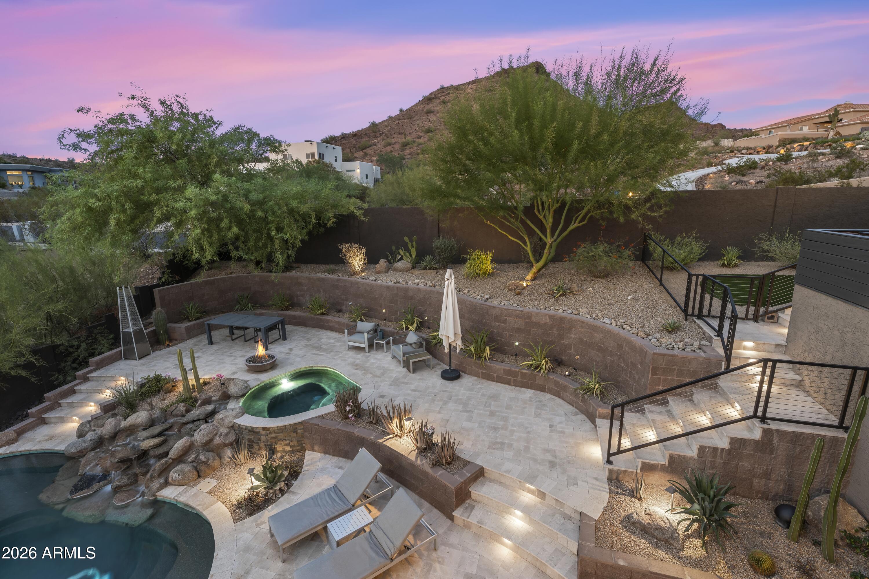 1136 E FOREST HILLS Drive