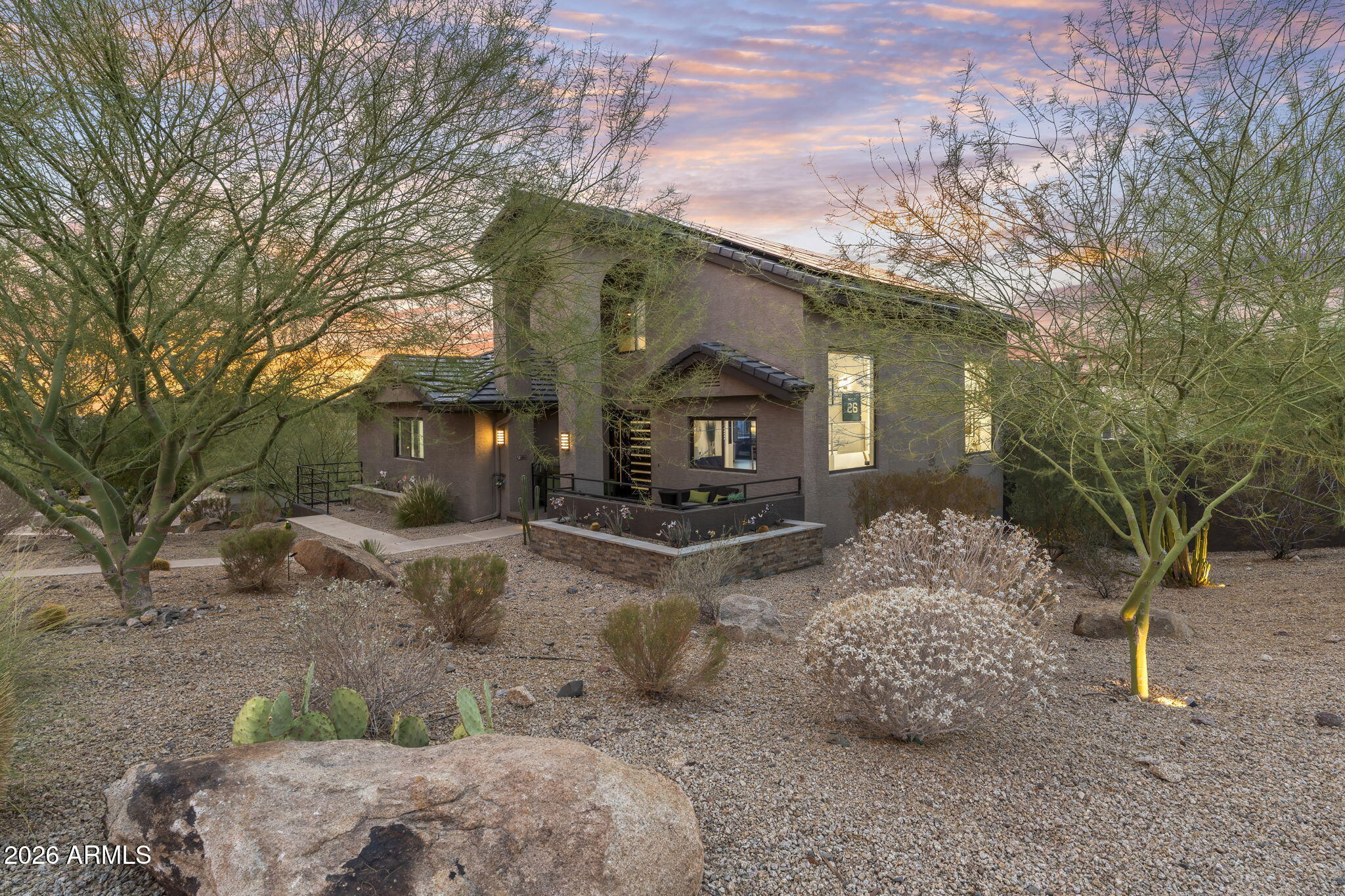 1136 E FOREST HILLS Drive