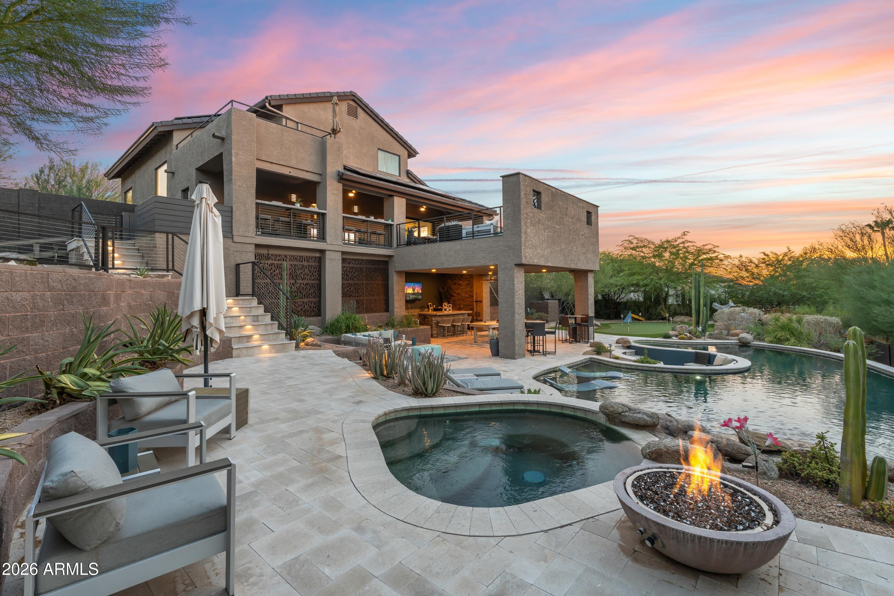 1136 E FOREST HILLS Drive