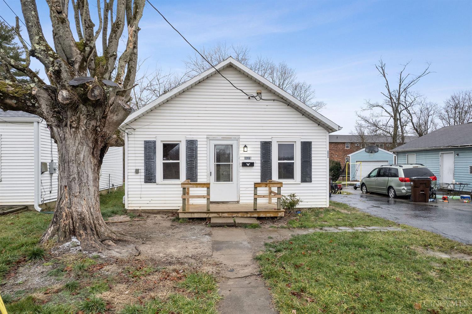 869 Gay Street