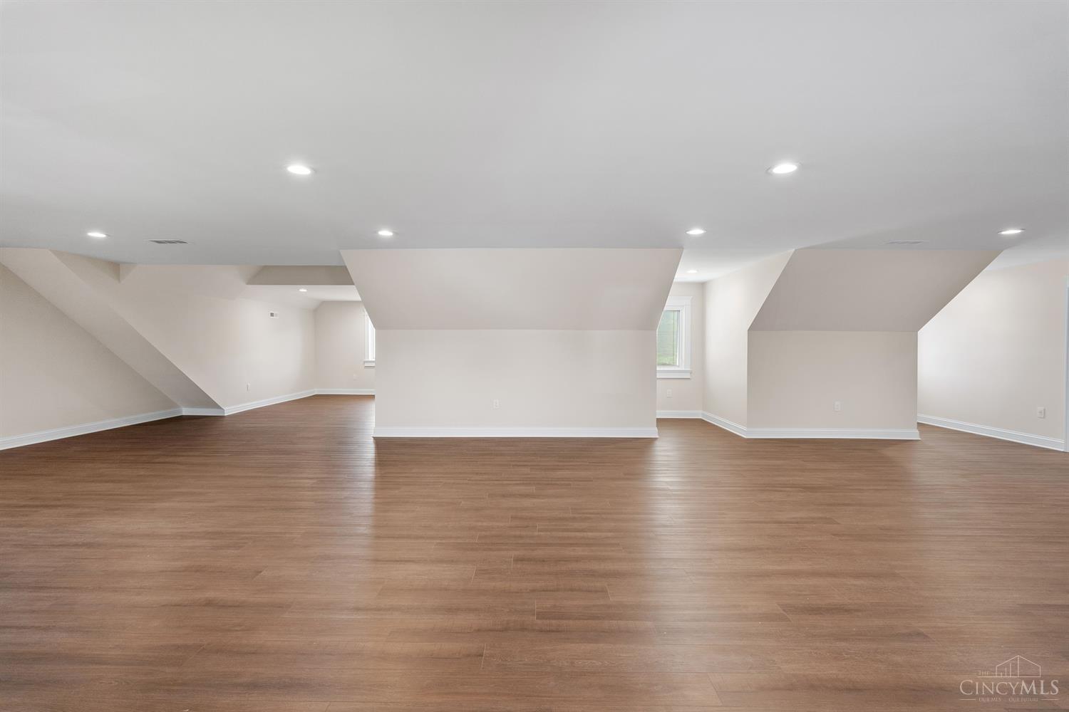 1694 W Huntley Road
