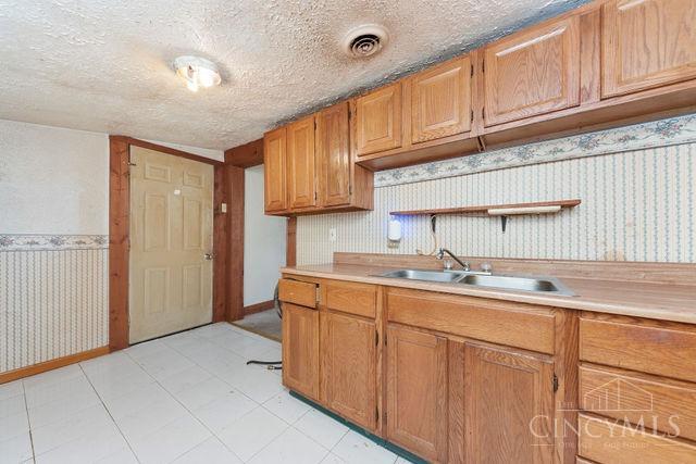 231 Campbell Lane