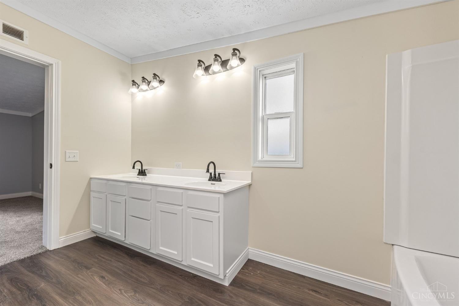 243 Silver Lane