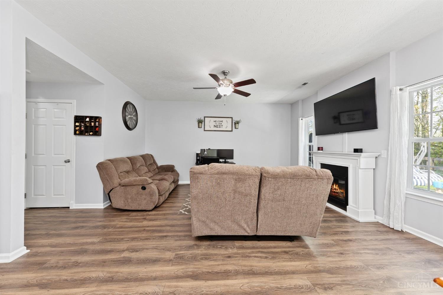 6061 Marsh Circle