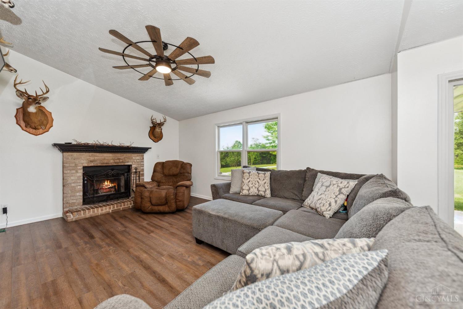 1363 Bentonville Road