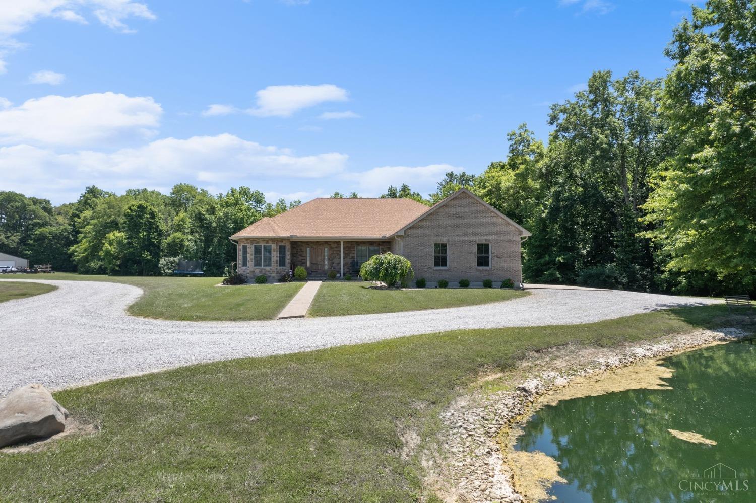 2642 Eden Road