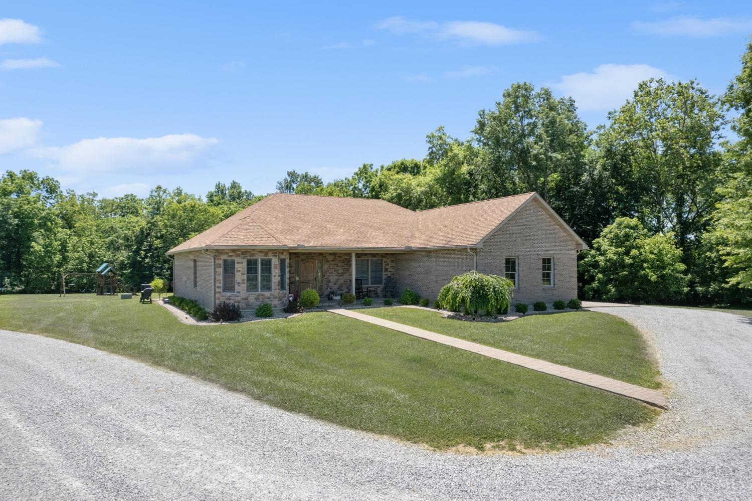 2642 Eden Road