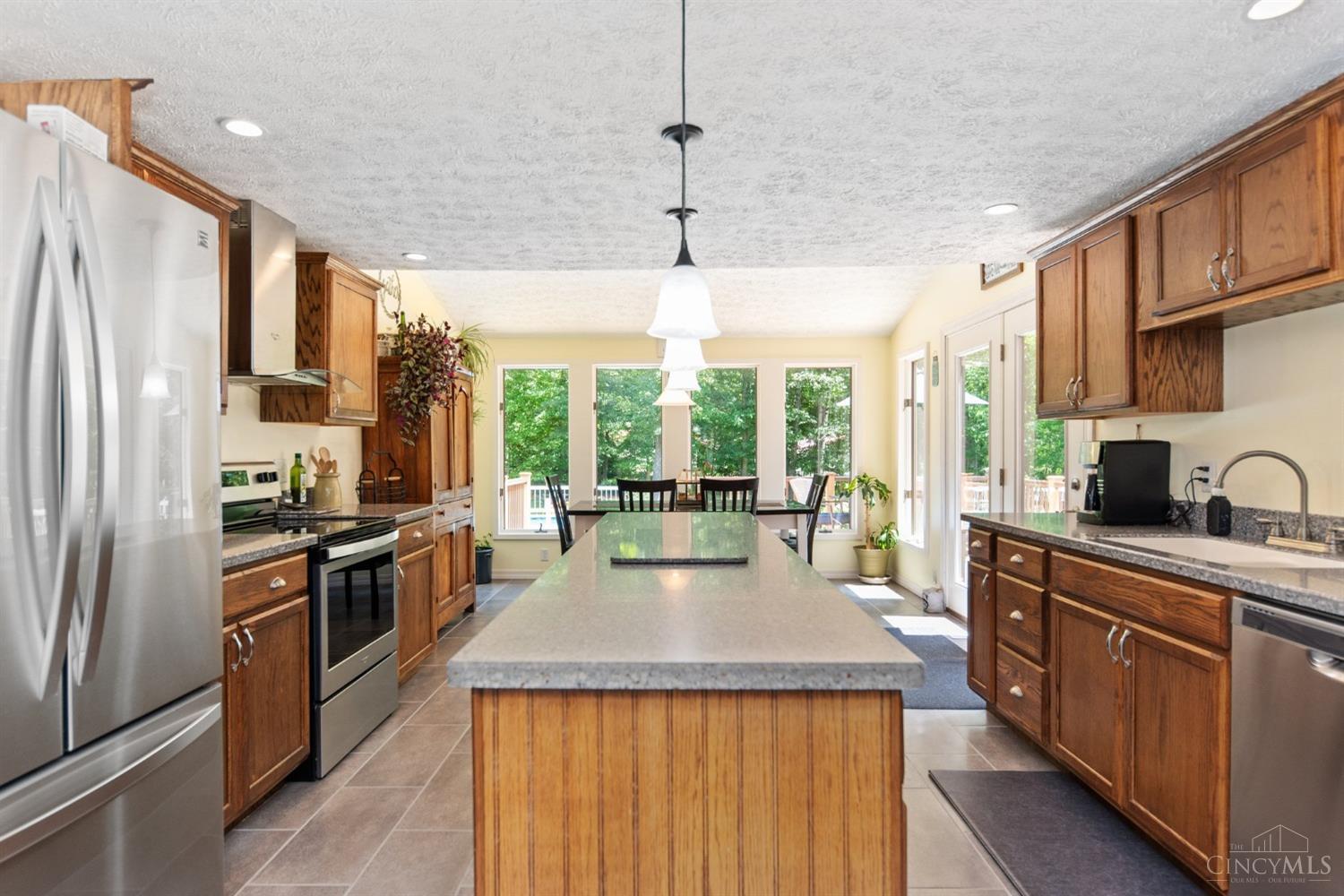 1720 Logans Lane