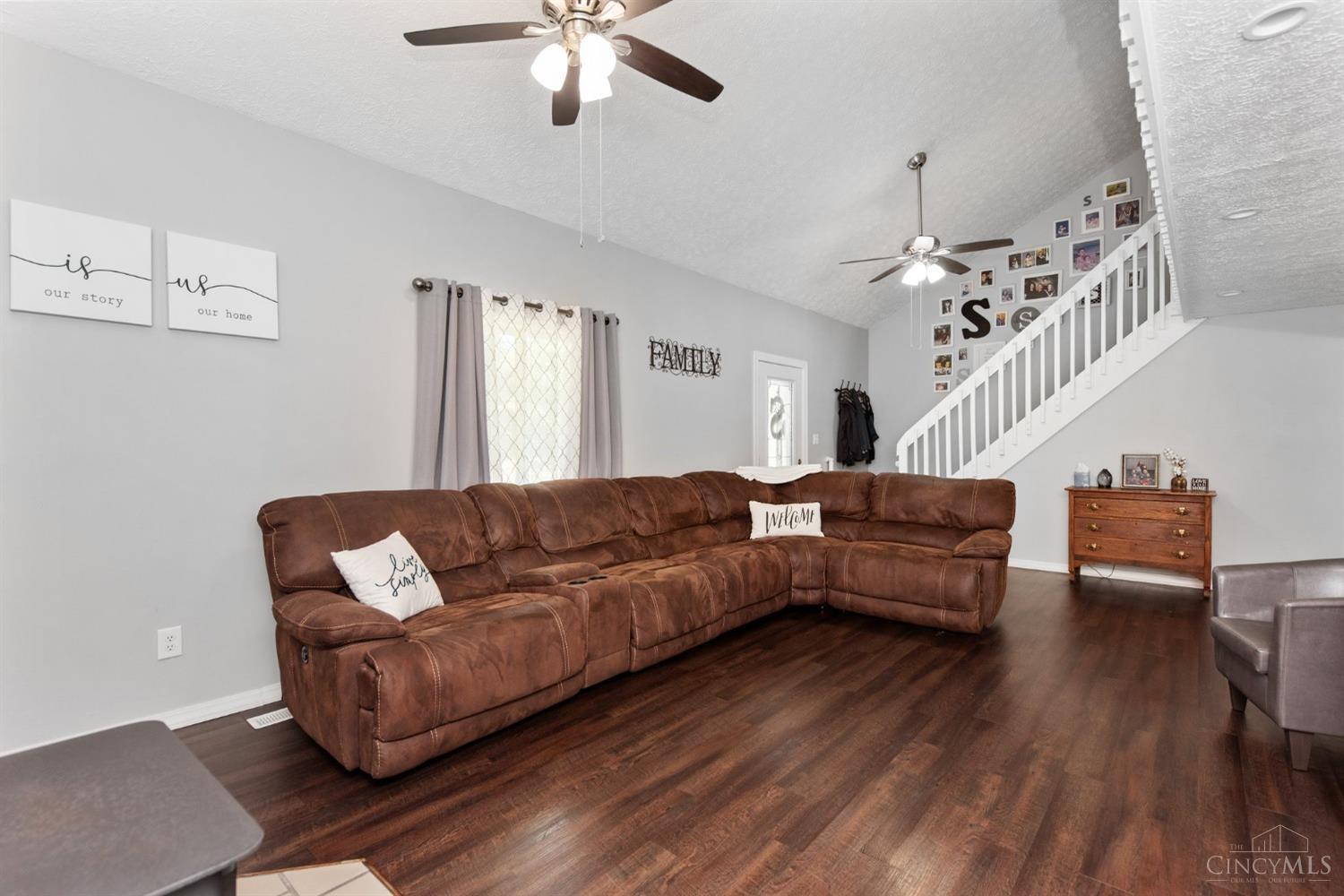 1720 Logans Lane
