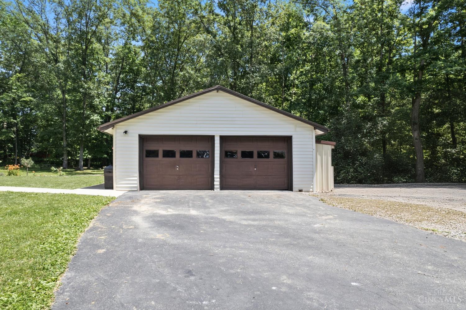 1720 Logans Lane