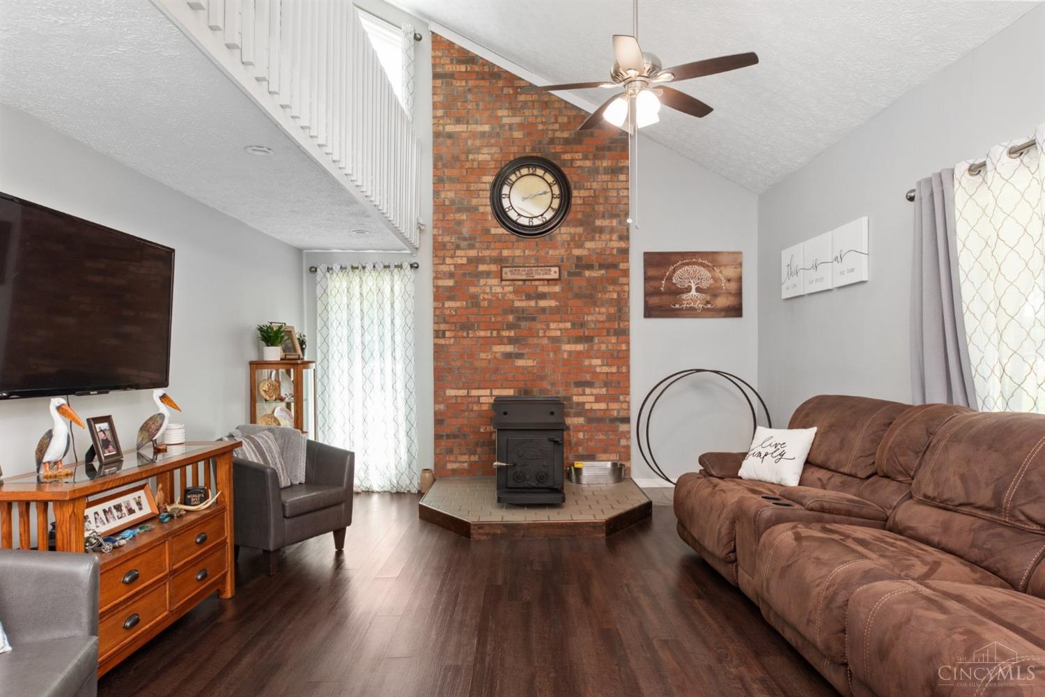 1720 Logans Lane