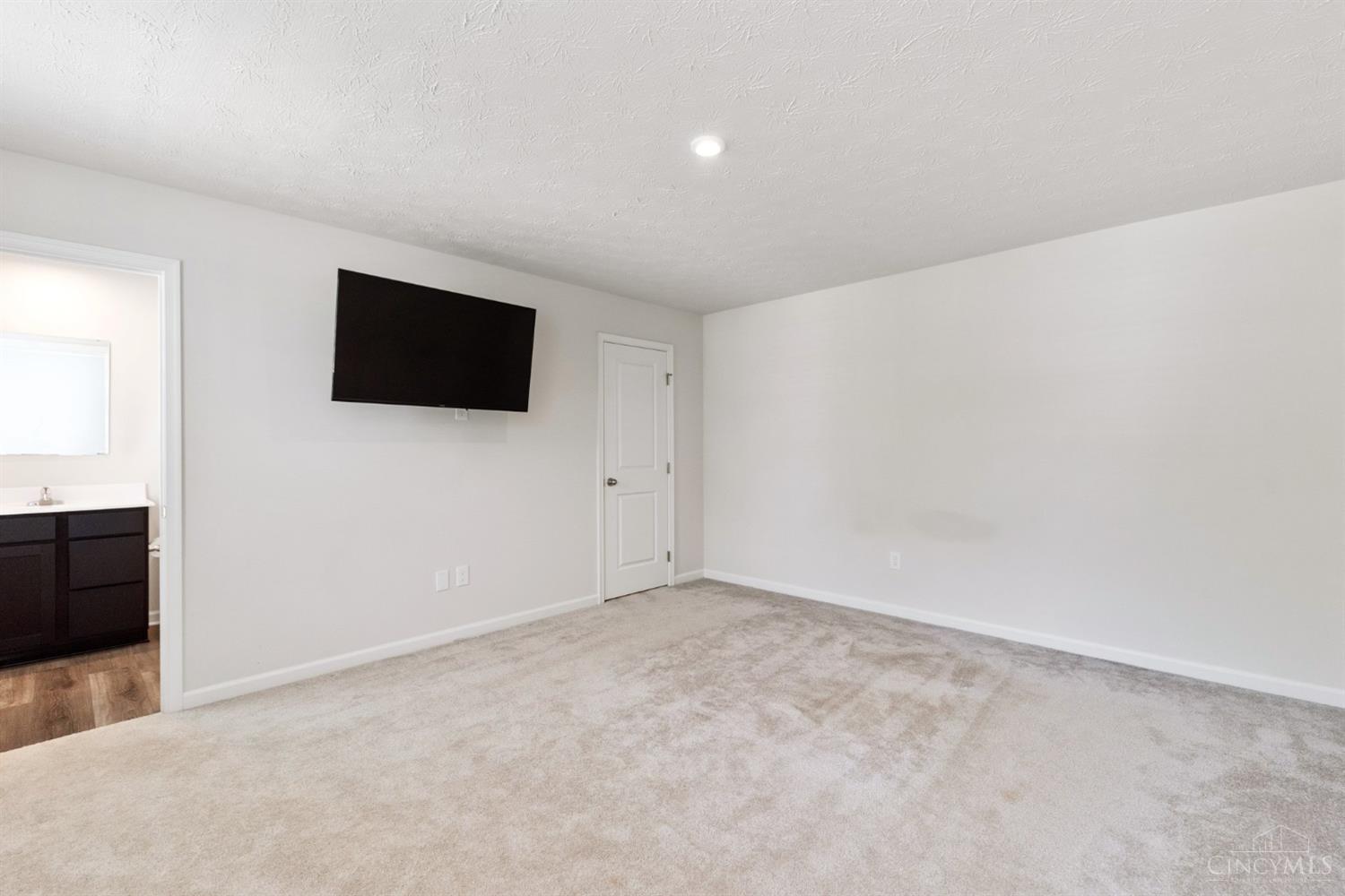 90 Cedarwood Drive