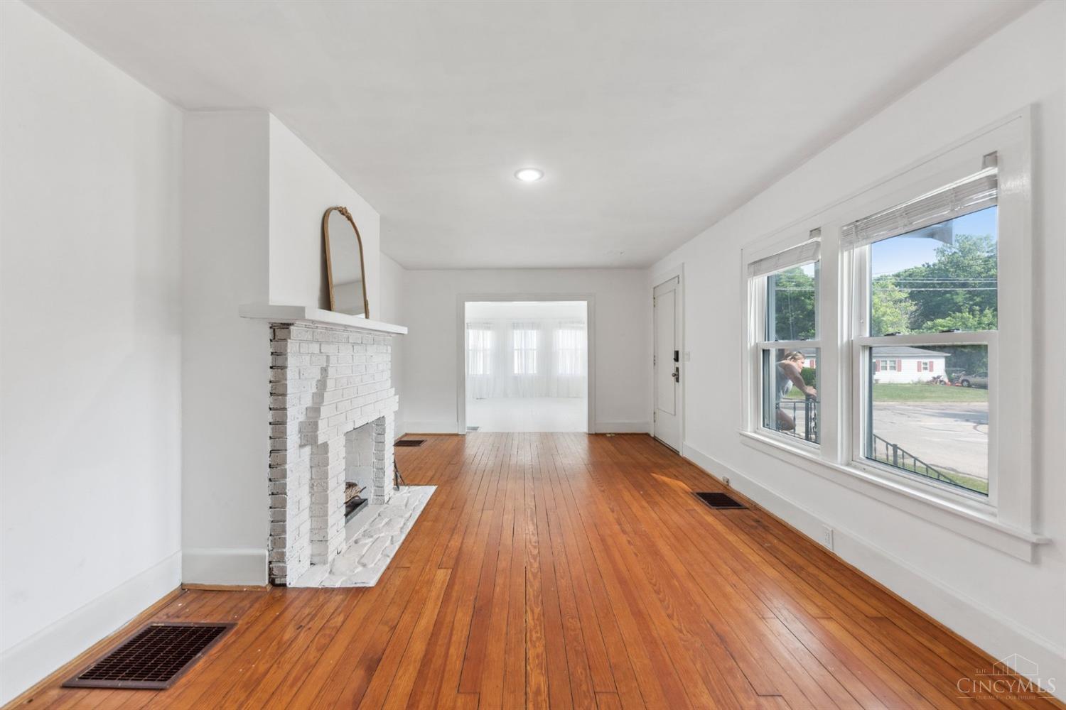 313 E Glen Avenue