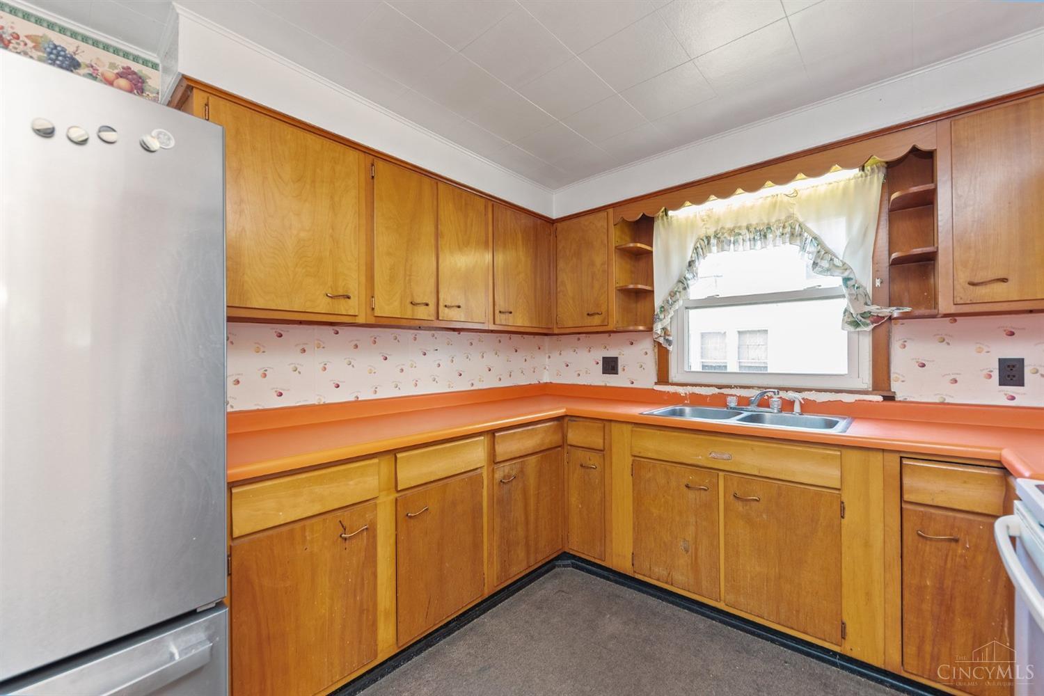 284 S Second Street