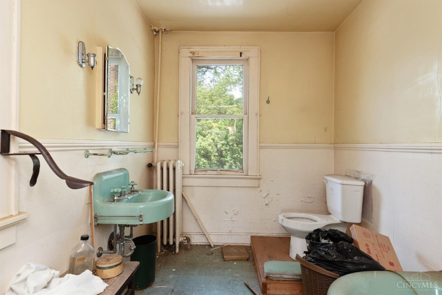 123 Winchester Street