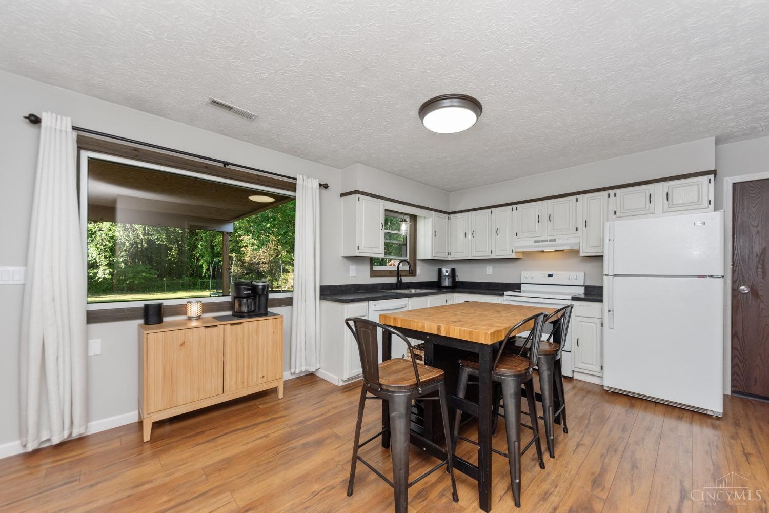 1371 Naegele Road