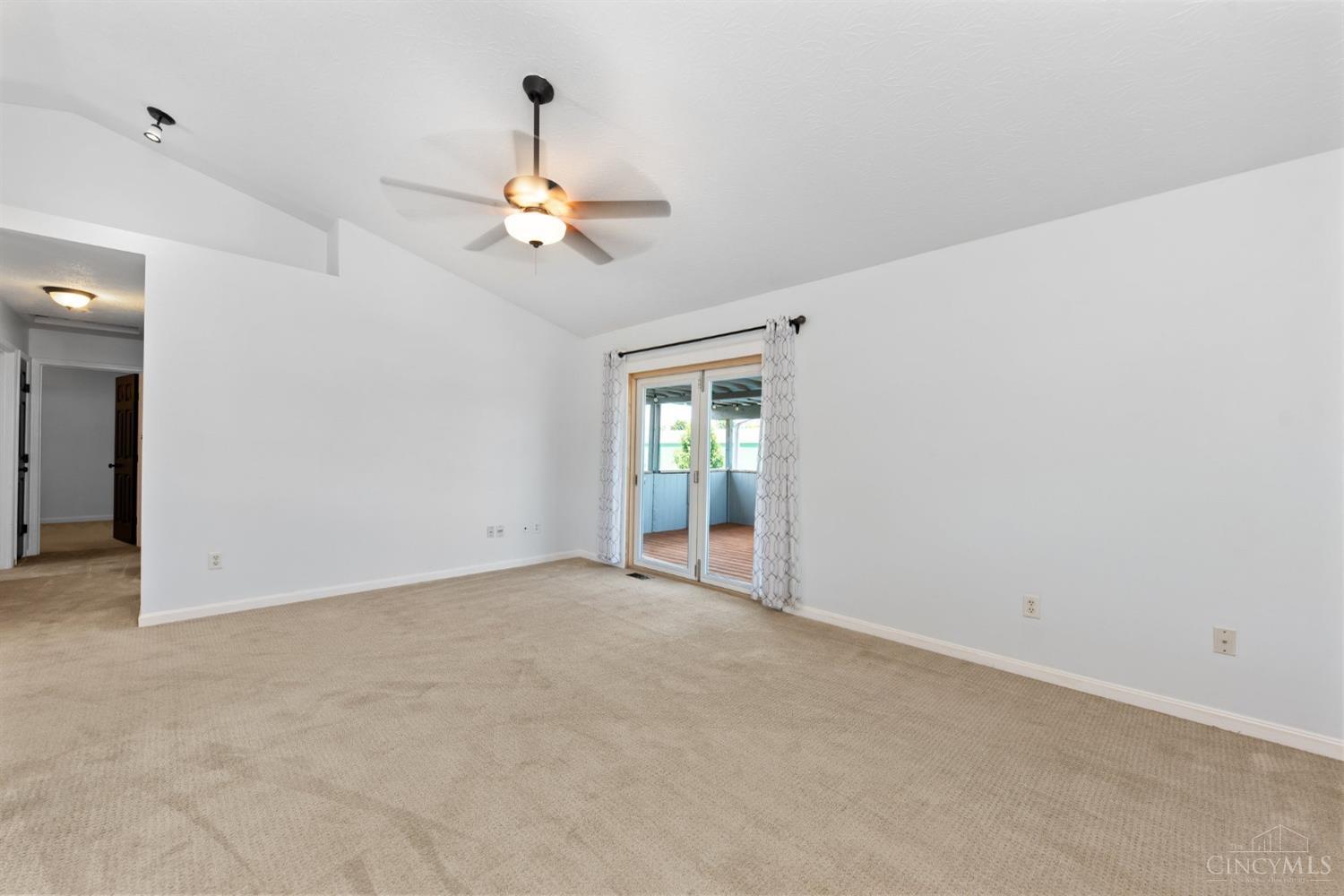 107 Robin Avenue