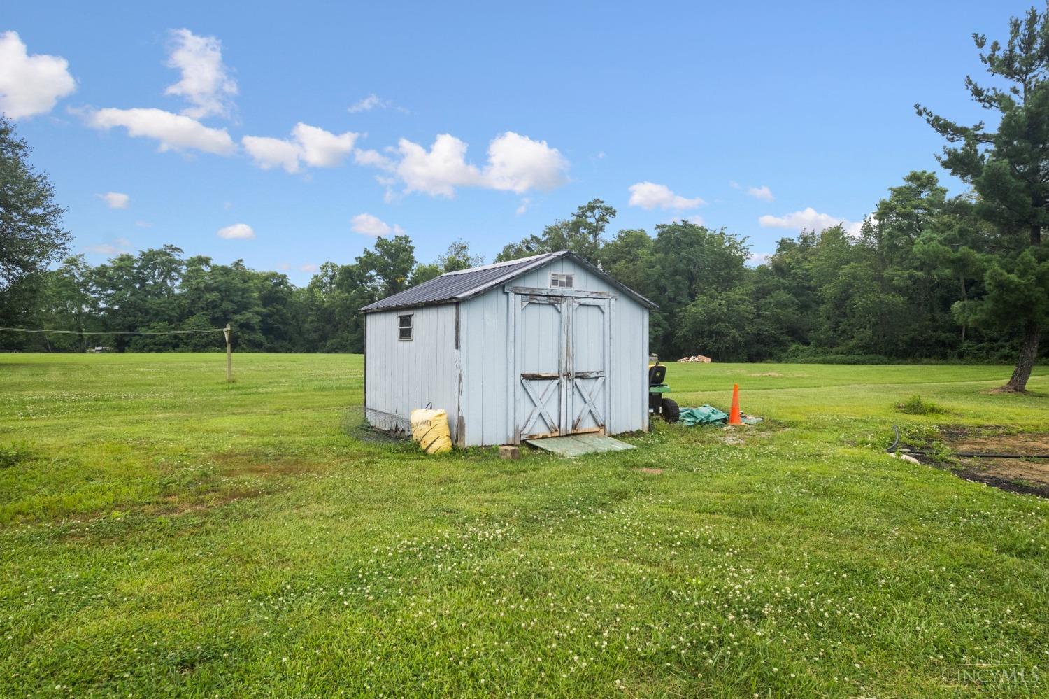 8041 Black Road