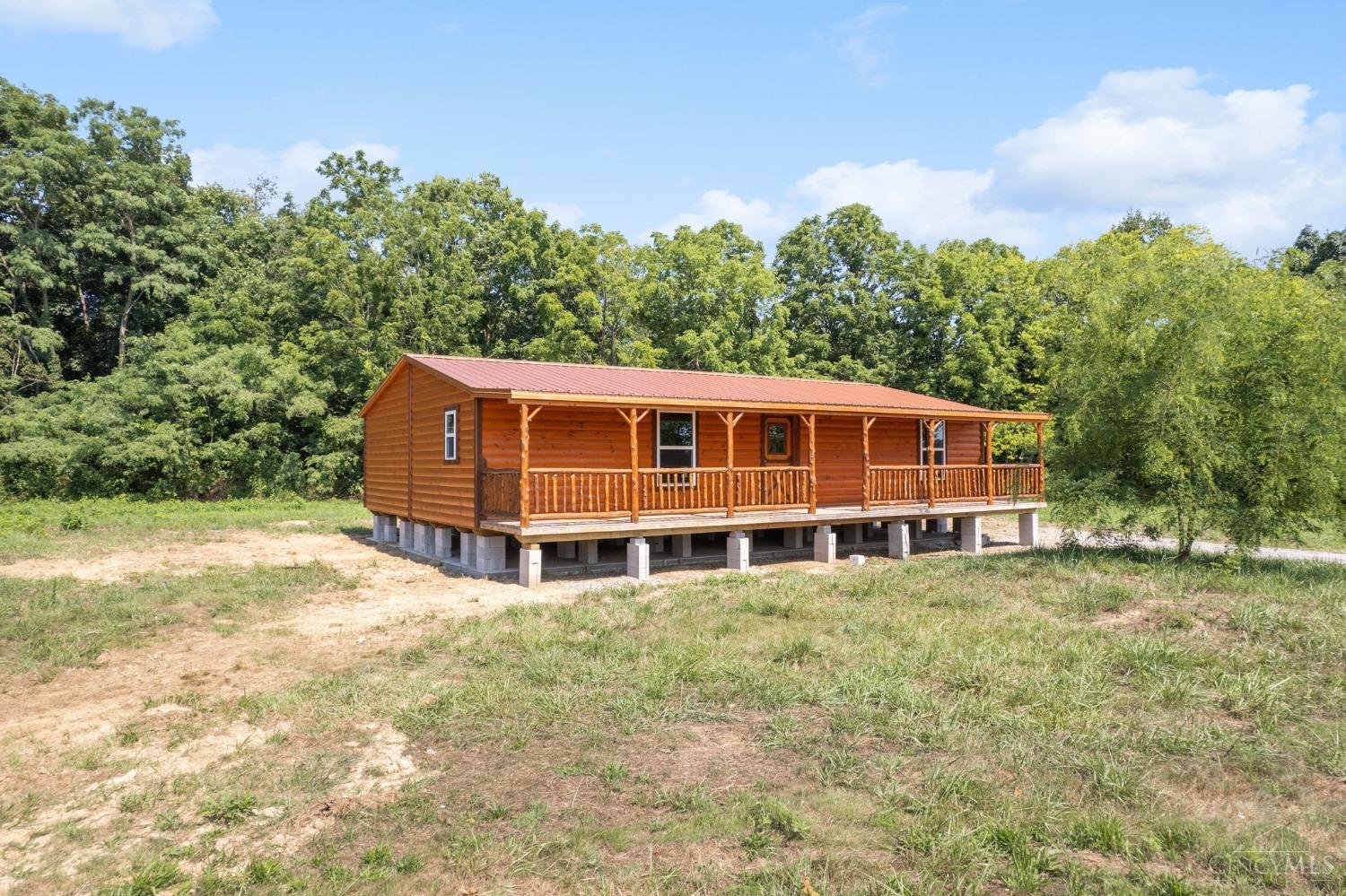 390 Silver Lane