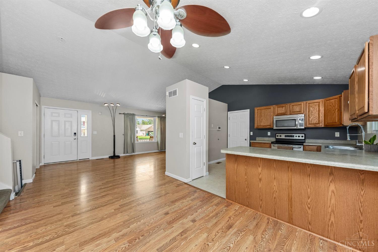 122 Aaron Drive