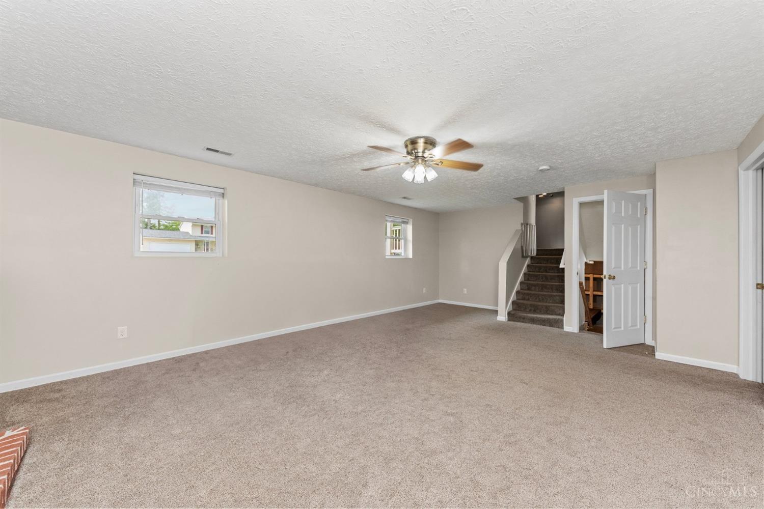 122 Aaron Drive