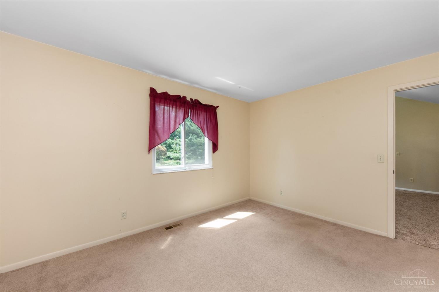 3742 Redthorne Drive
